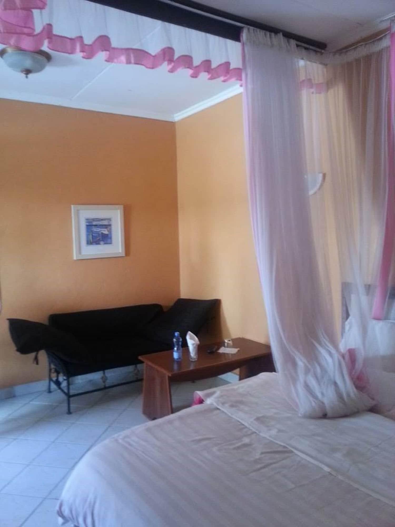 Room 3, Genesis Guest House, Naivasha