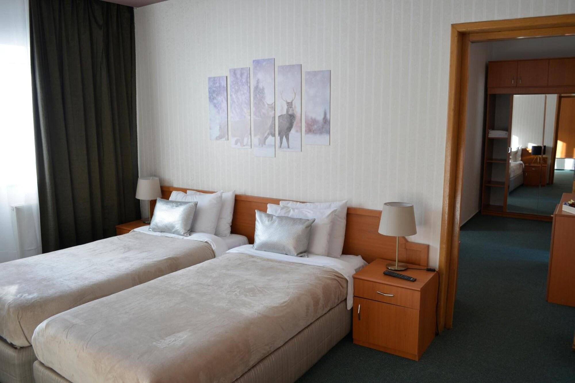 Room 5, Alimar, Predeal