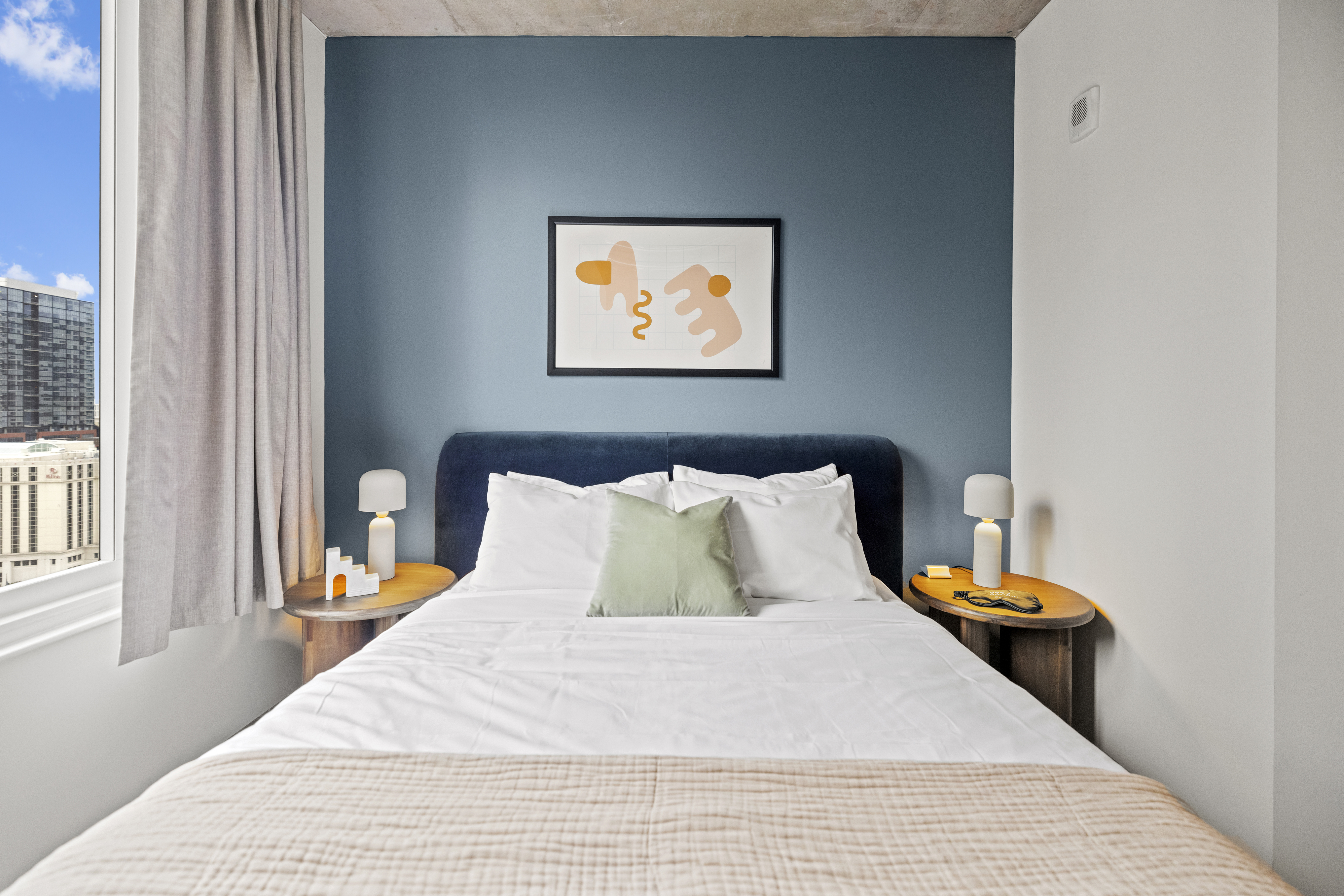 Placemakr Premier SoBro by null