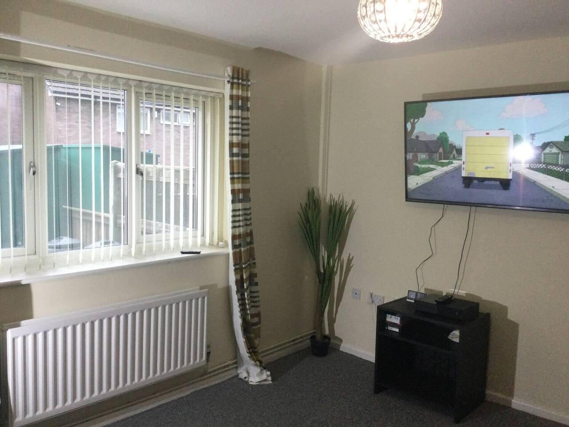 Nice Residential Within Easy Reach To Town