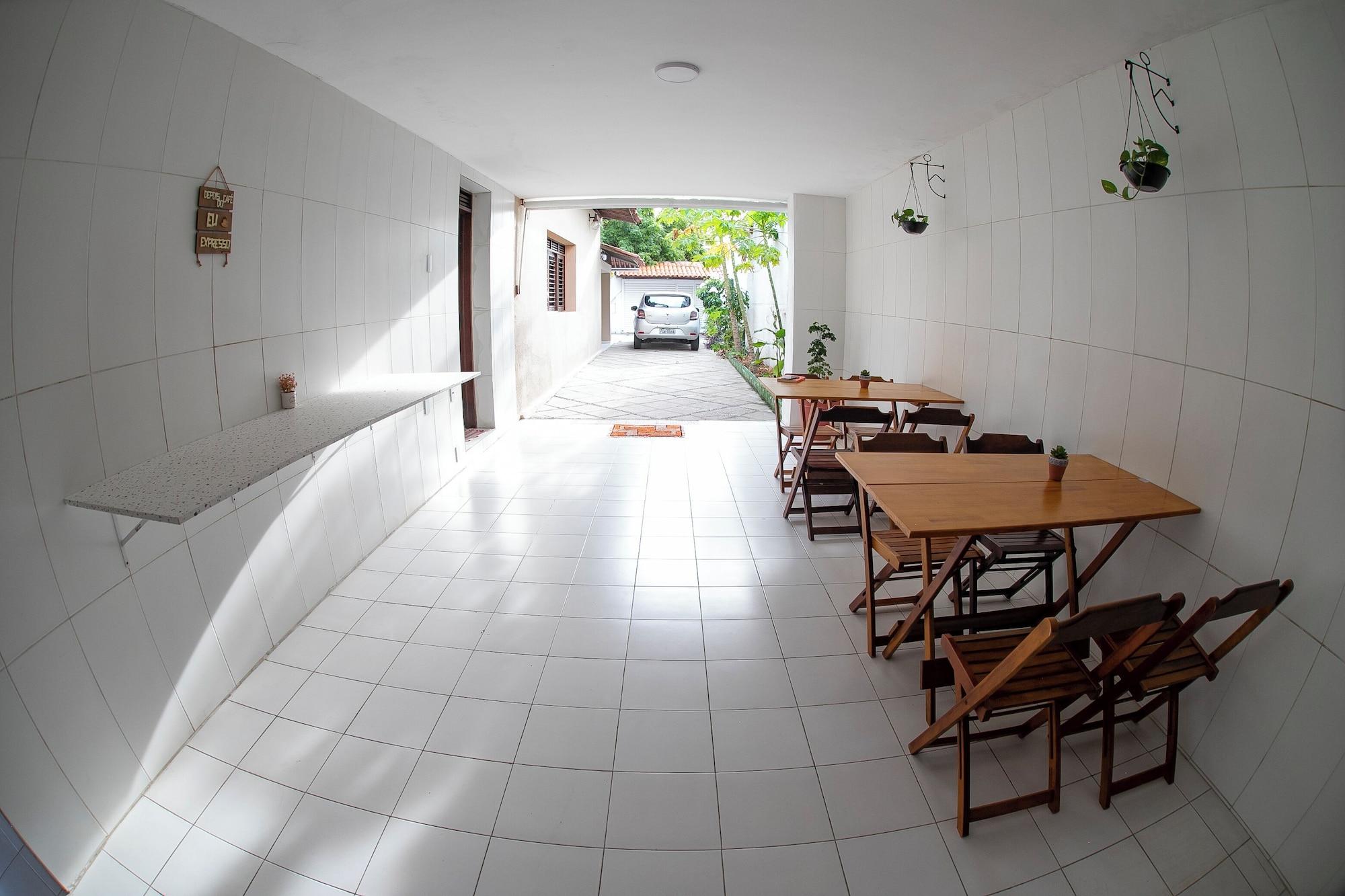 A Oca Hostel Bar