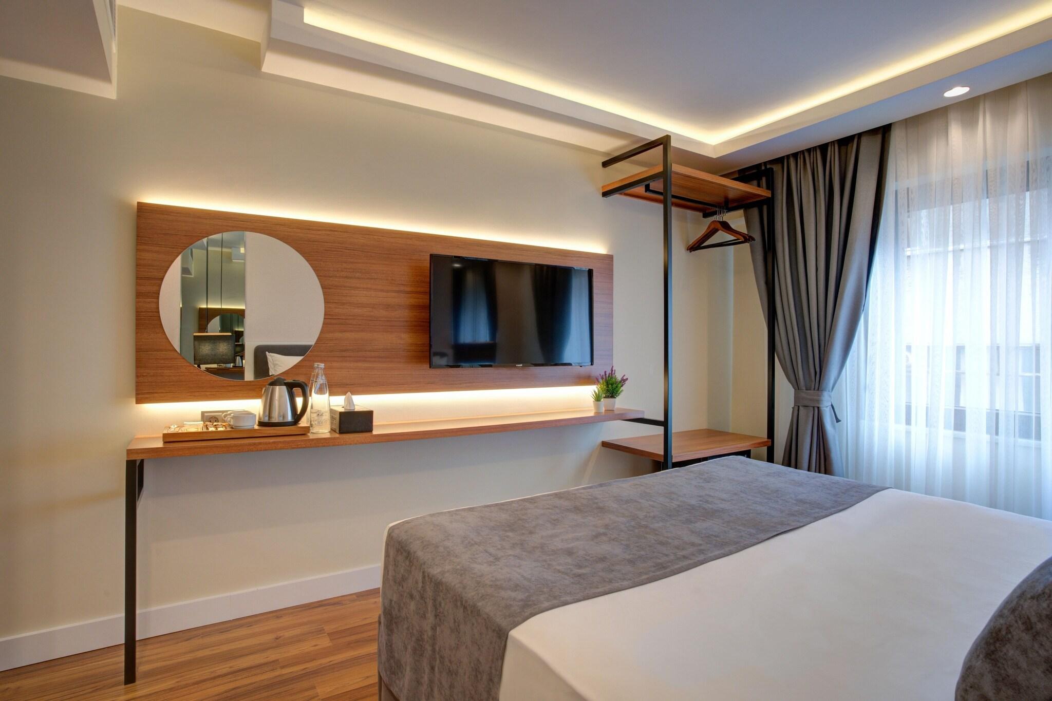 Depiero Hotel Karaka Y