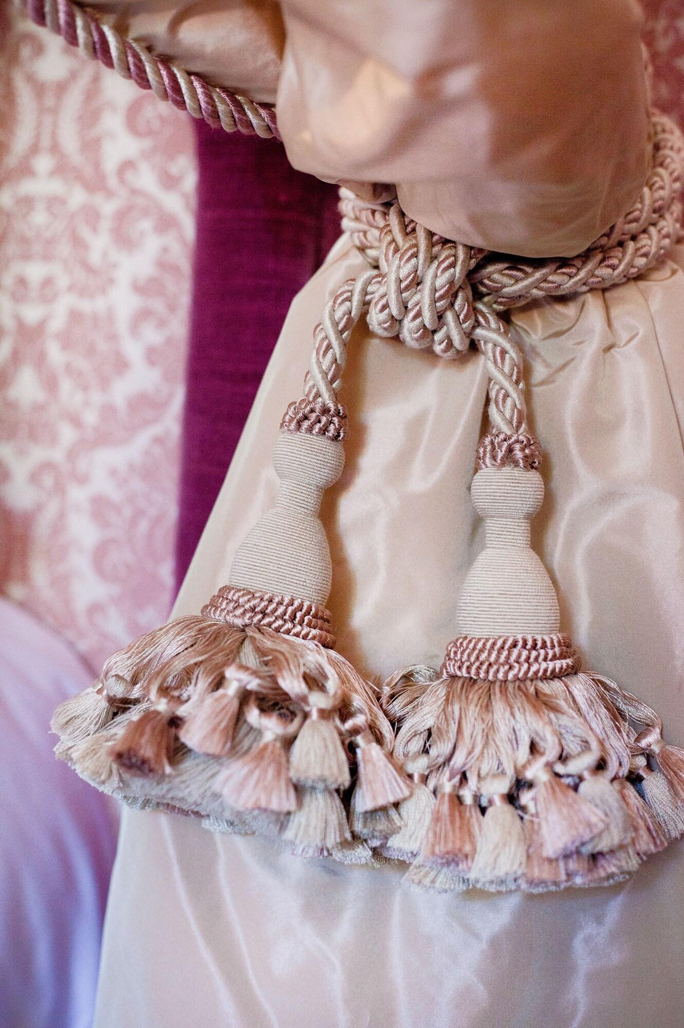 Cha Teau Louise De La Vallia Re