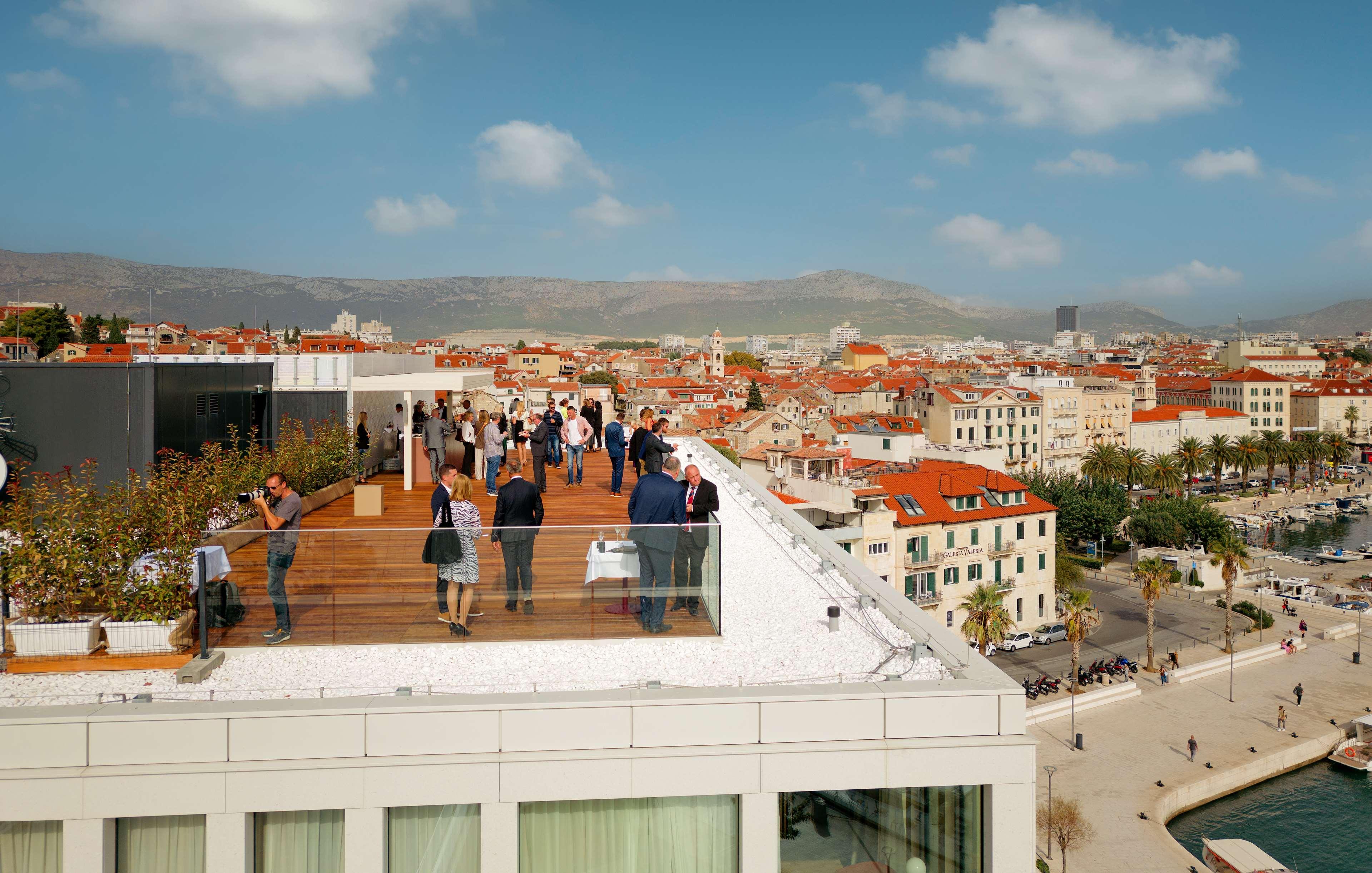 Hotel Ambasador - фото