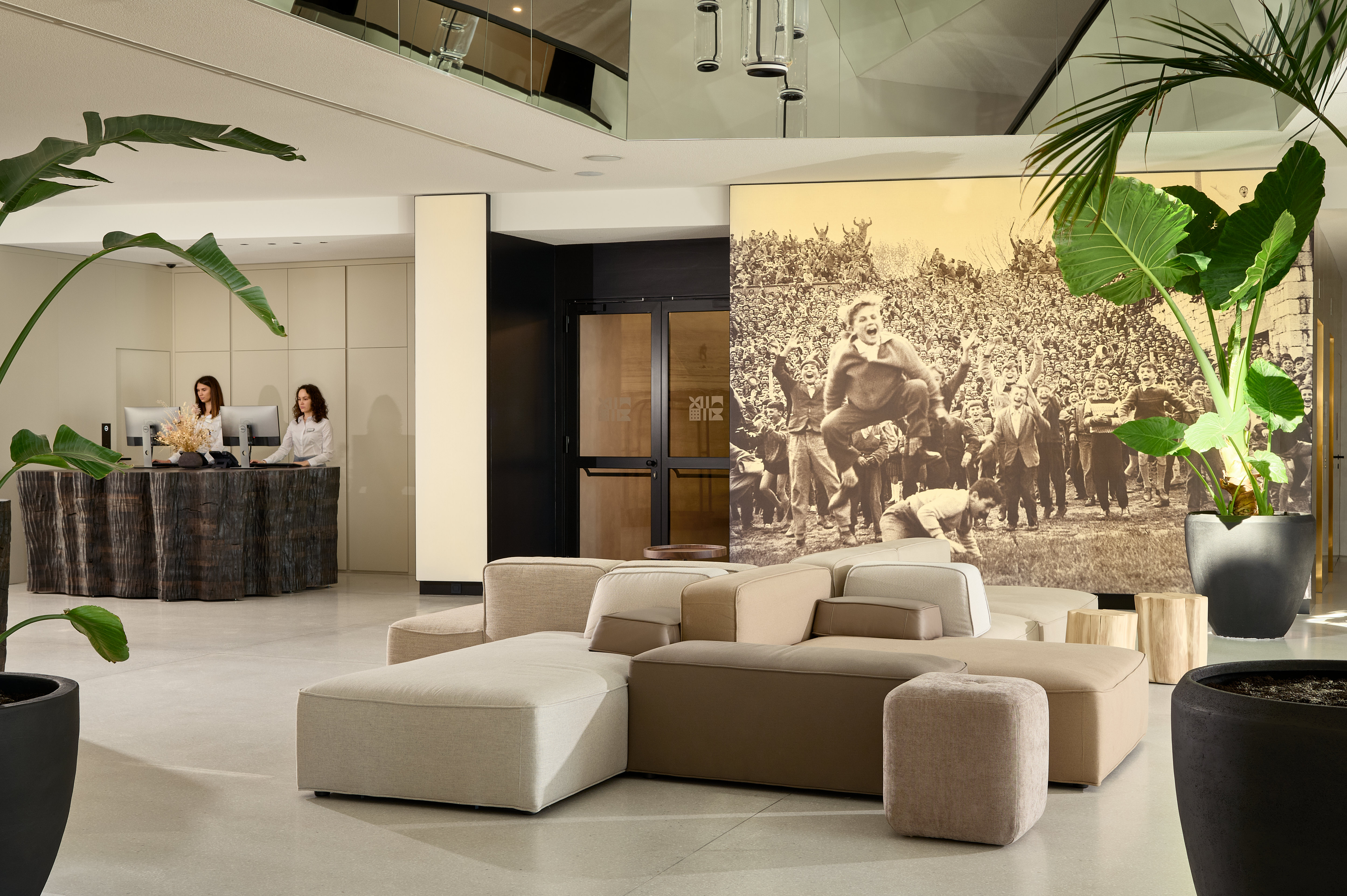 Hotel Ambasador - фото