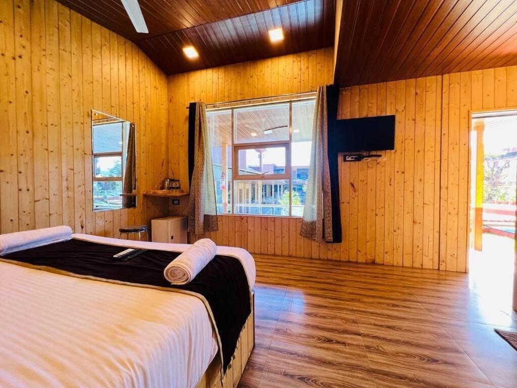 Arya Resort Spa