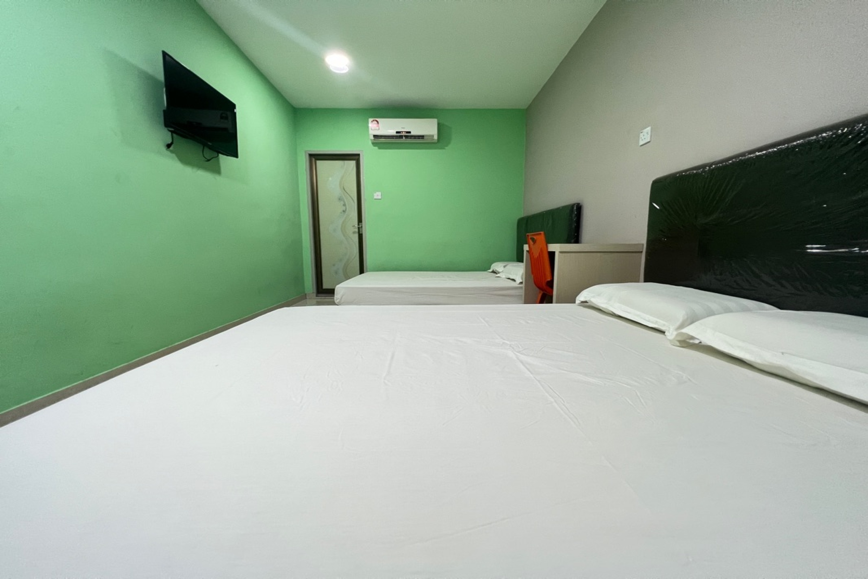 90621 Stutong Stay