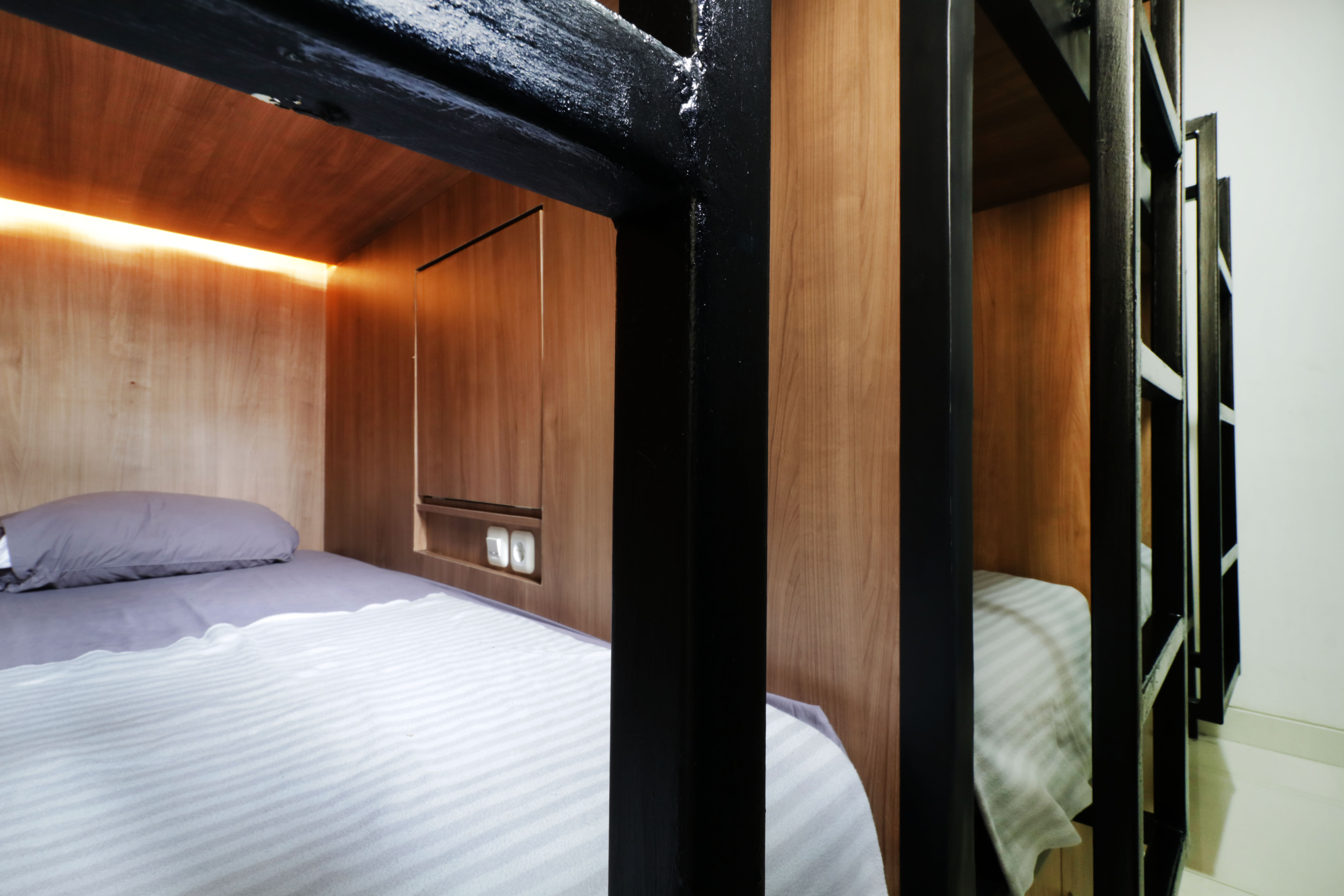 Oliver's Guest House by ZUZU