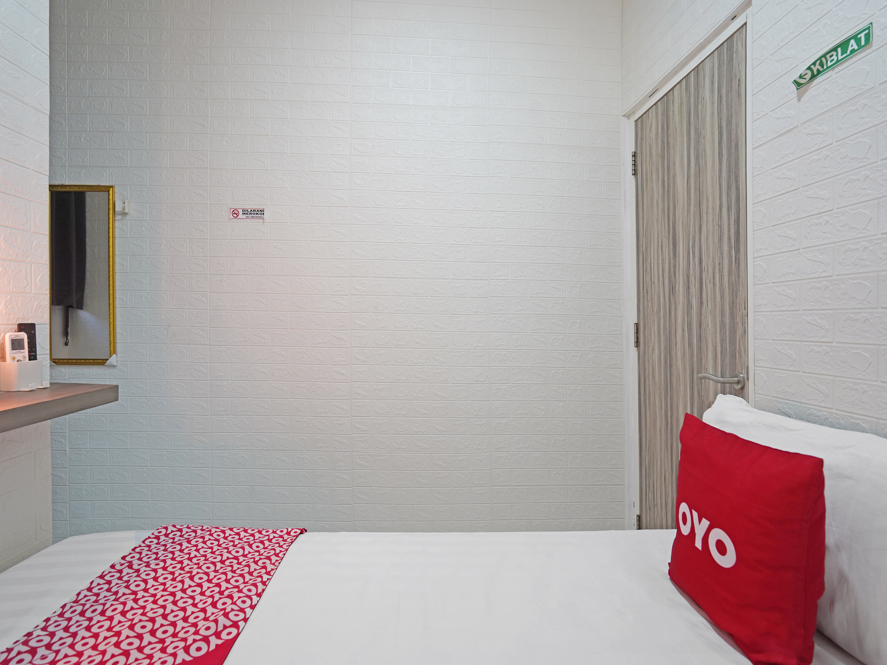 Oyo 91727 Luxury Homestay Sidoarjo