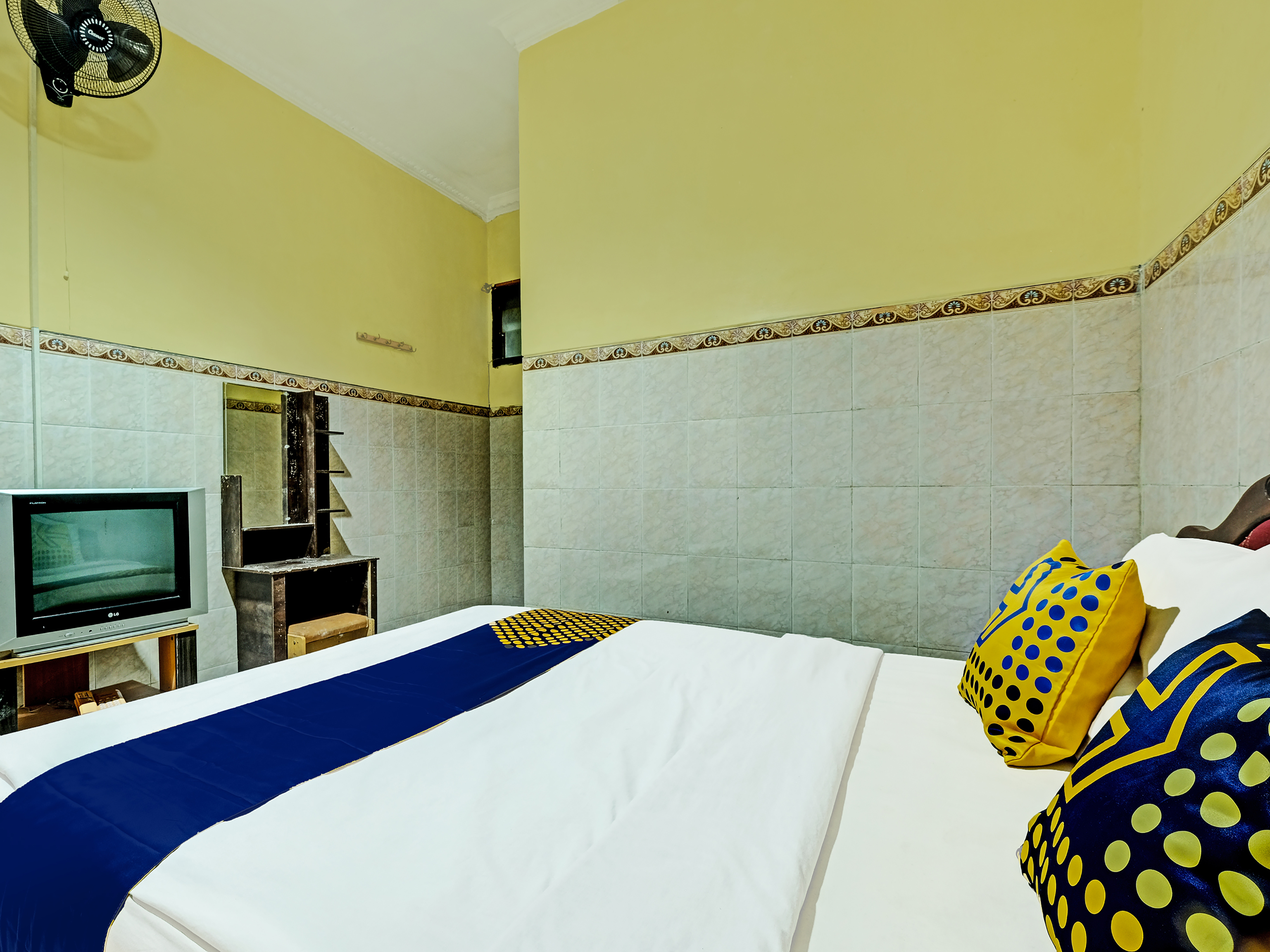 Spot On 91677 Hotel Citra Dewi 3