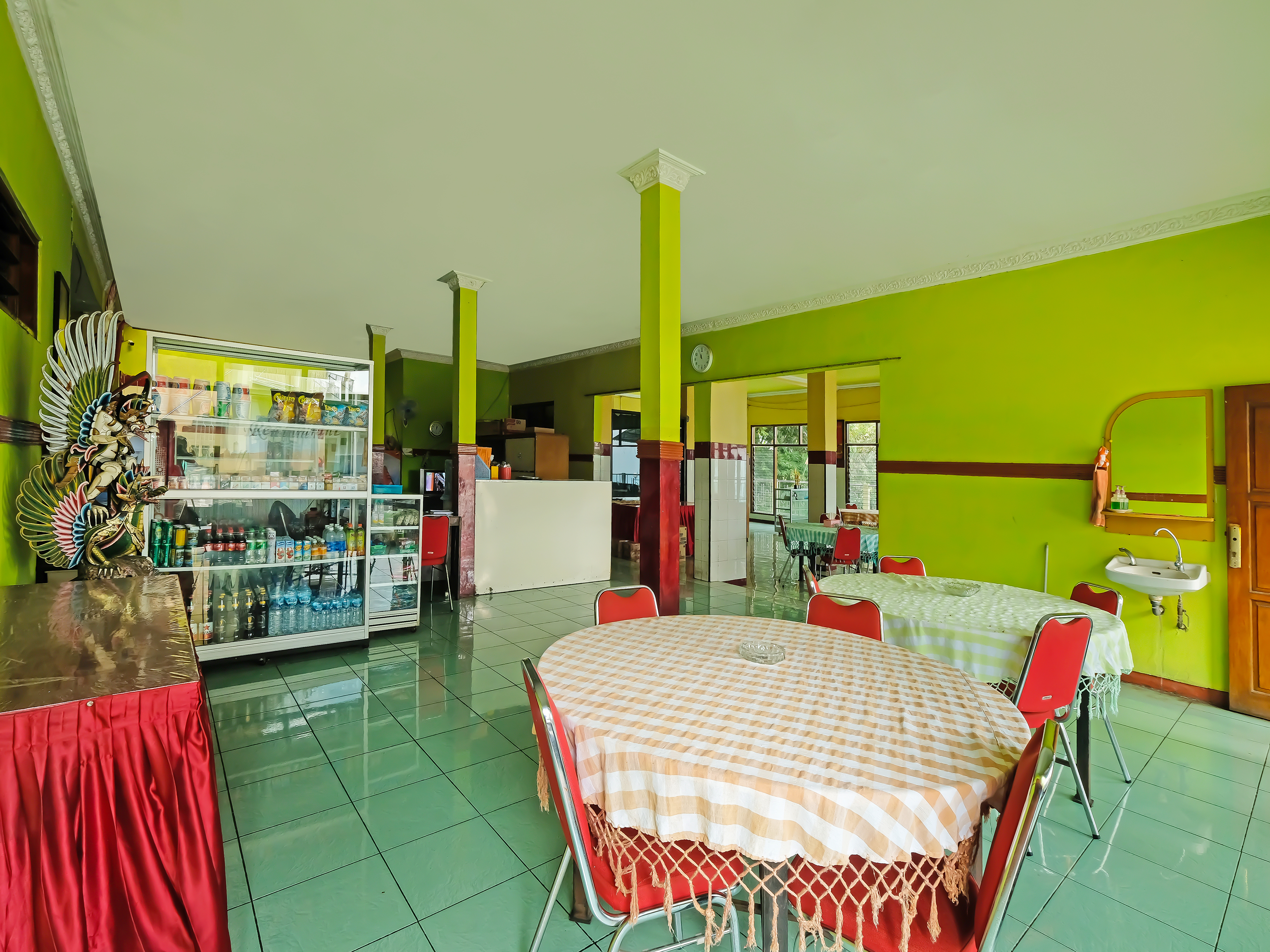 Capital O 91914 Hotel Citra Dewi 2 Int's