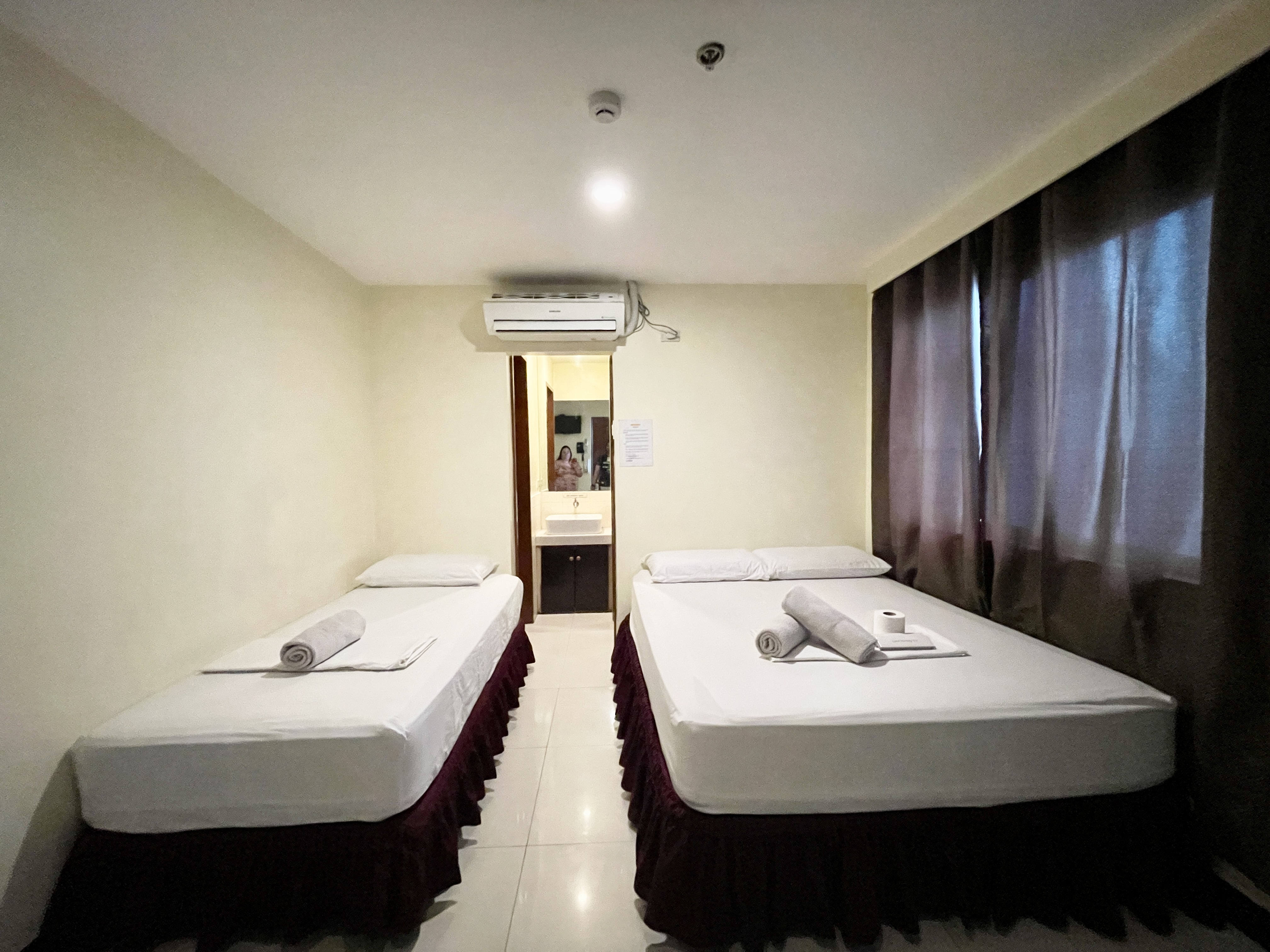898 Berts Condotel