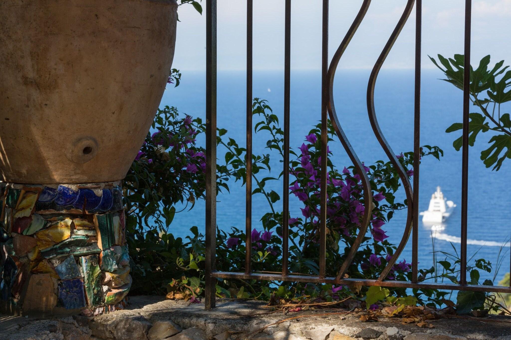 Exterior & Views 1, Medea Residence, Messina