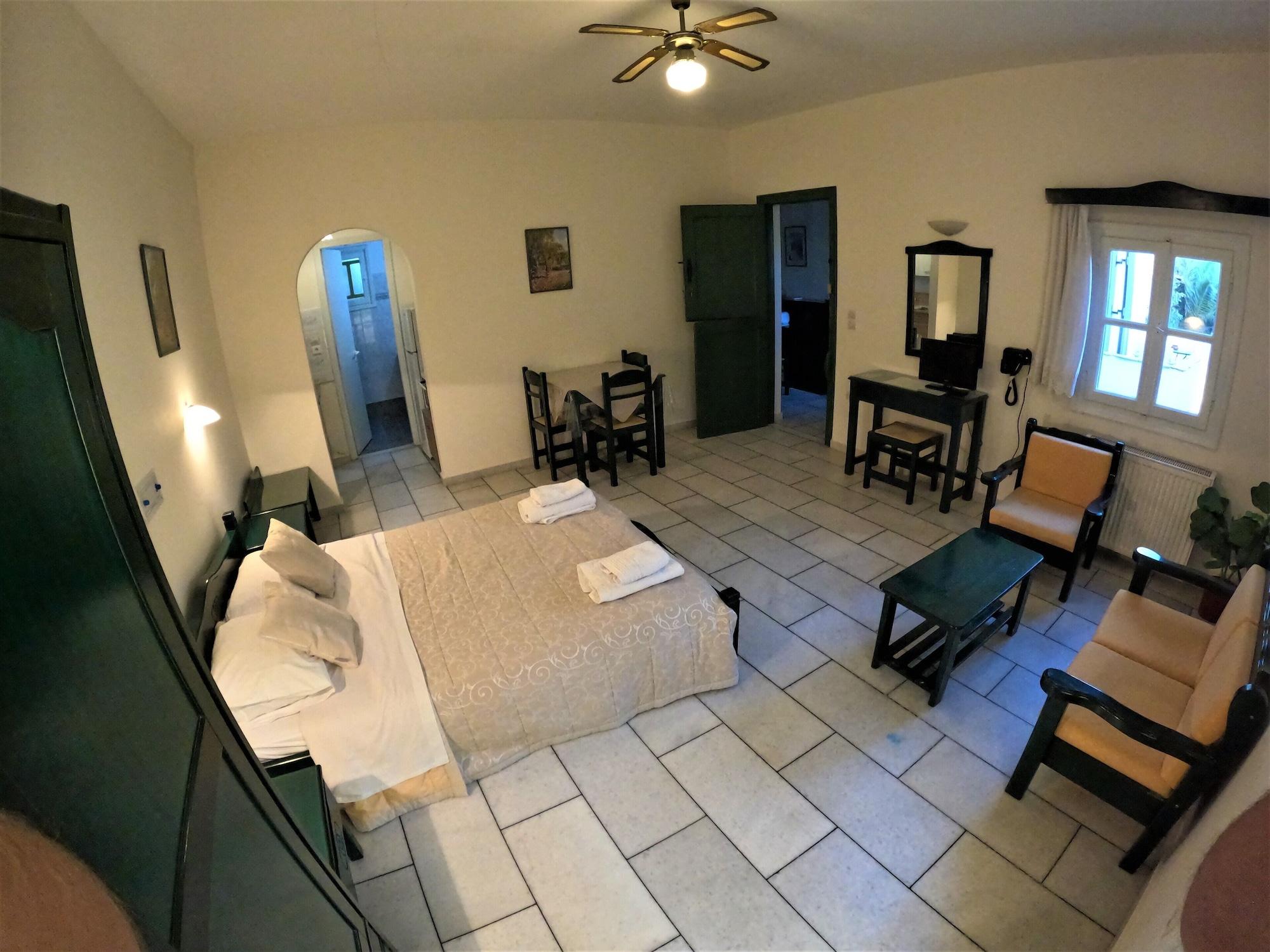 Room 5, Studios Vrettos, South Aegean