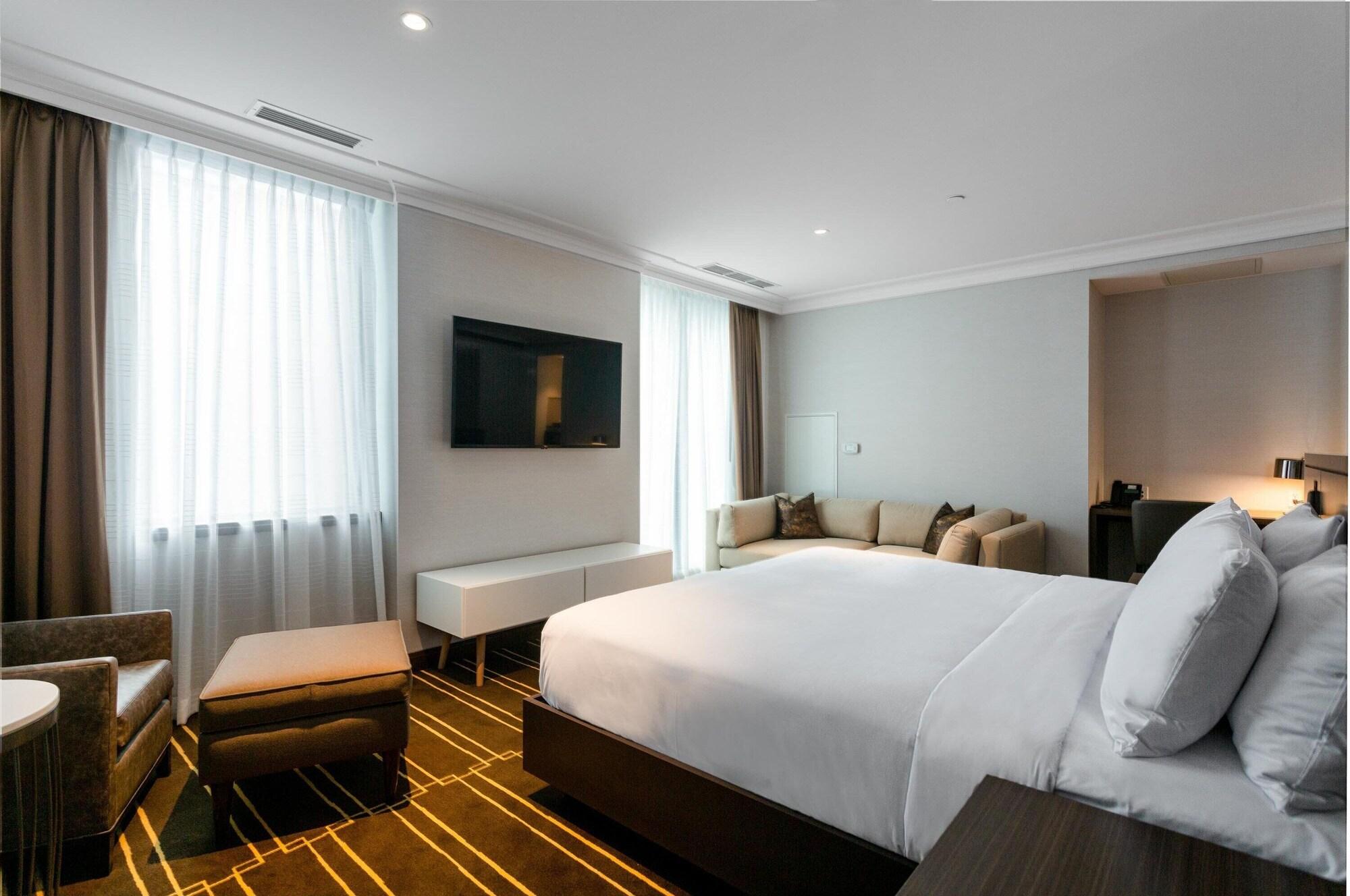 Sutton Place Hotel Toronto by null