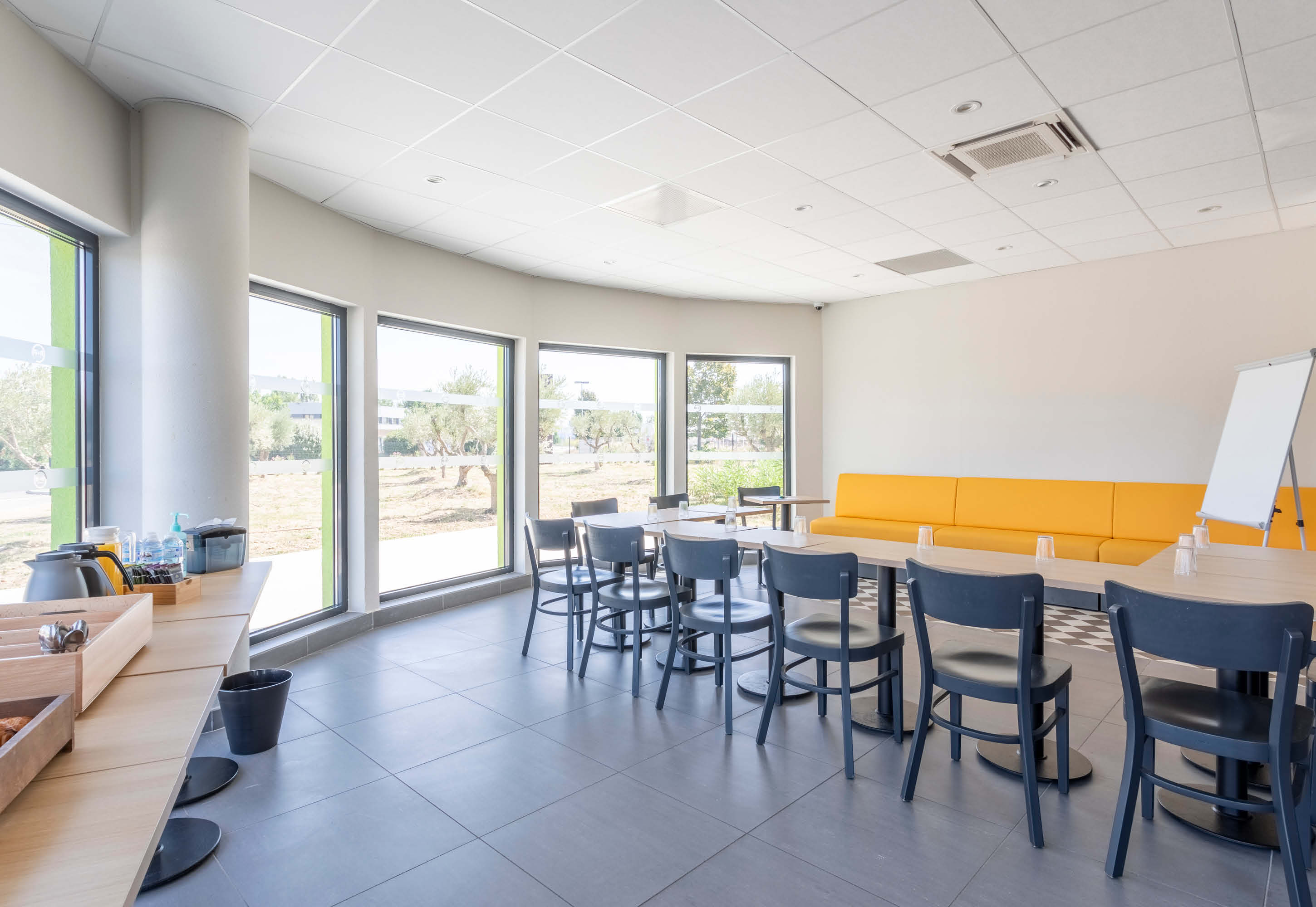 B&B HOTEL Saint Martin De Crau Alpilles Camargue