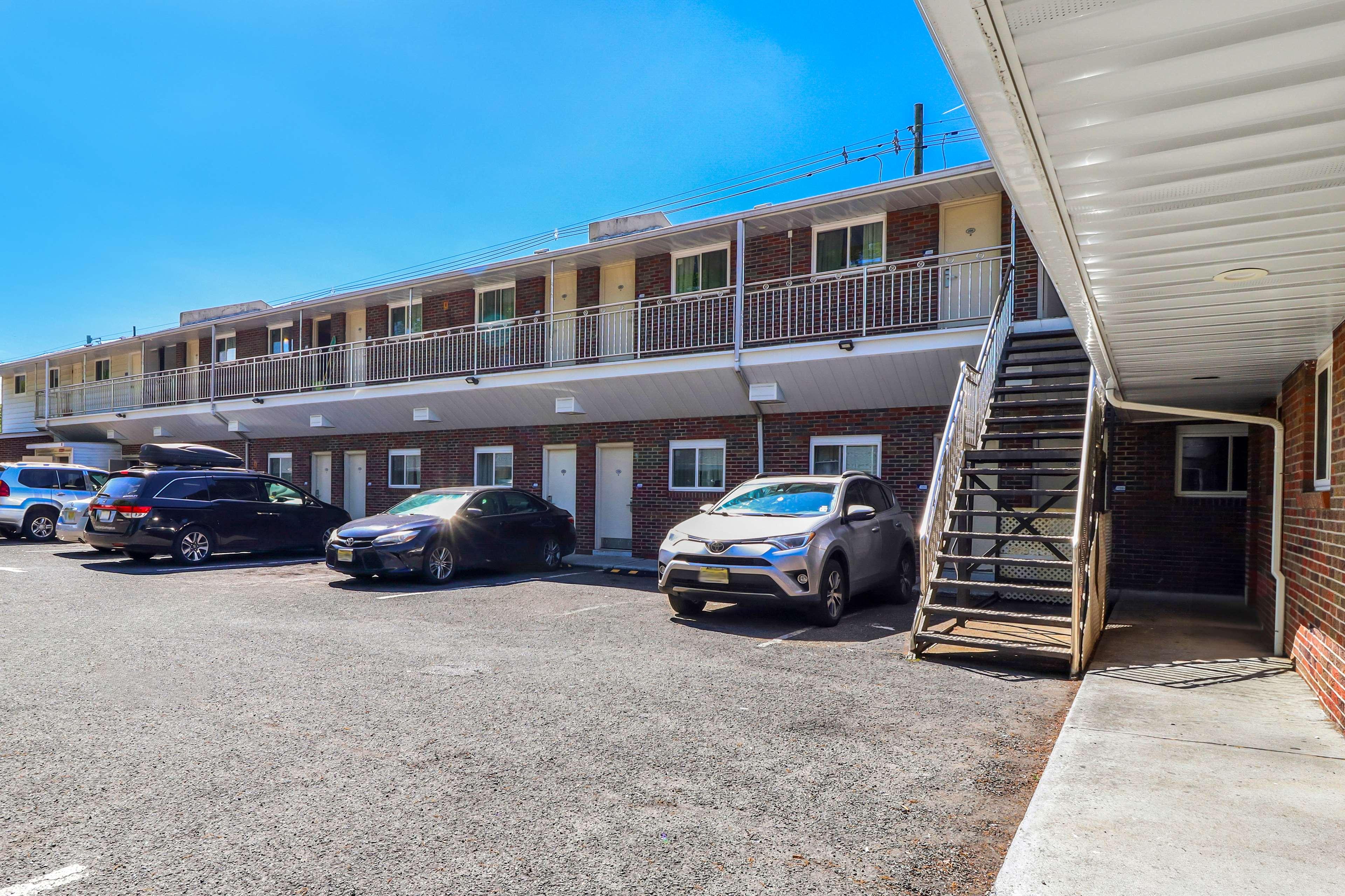Hollywood Motel