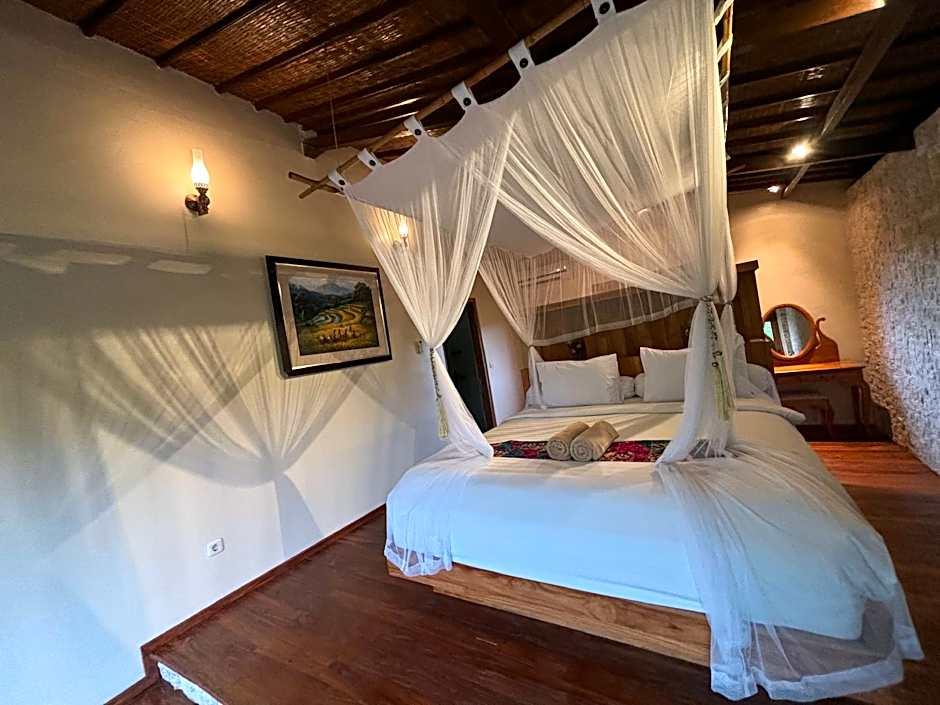 Breezy Point Villas