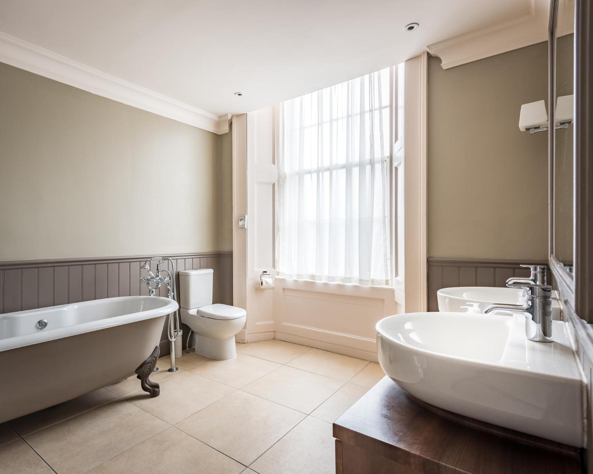 Ardgowan Hotel