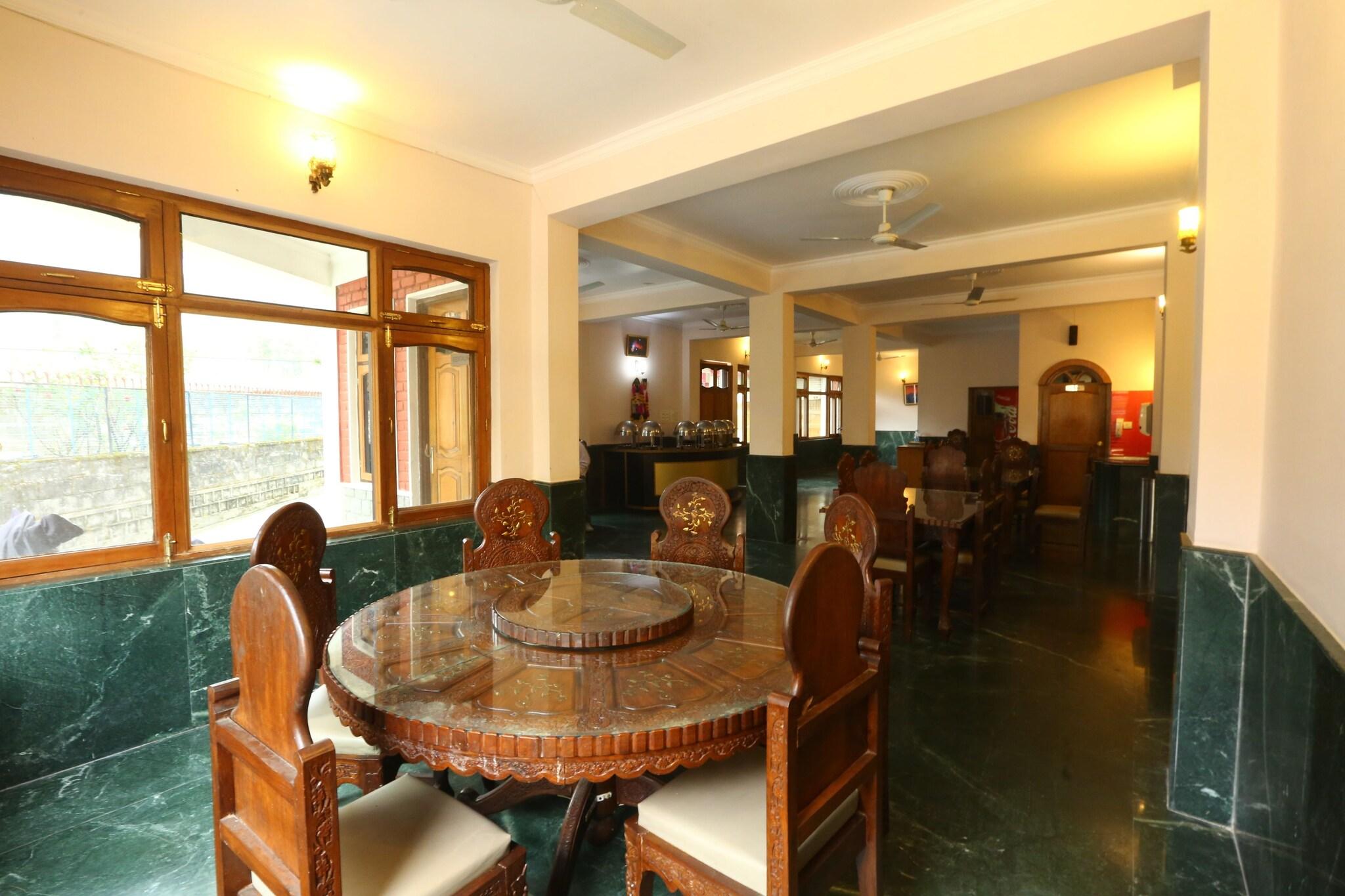 Samdupling Guest House