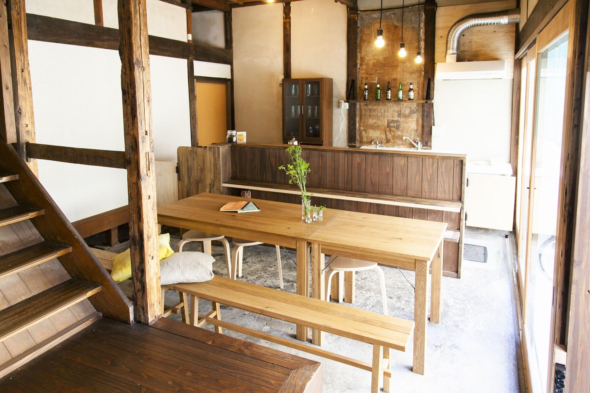 Fukuoka Guesthouse Ship