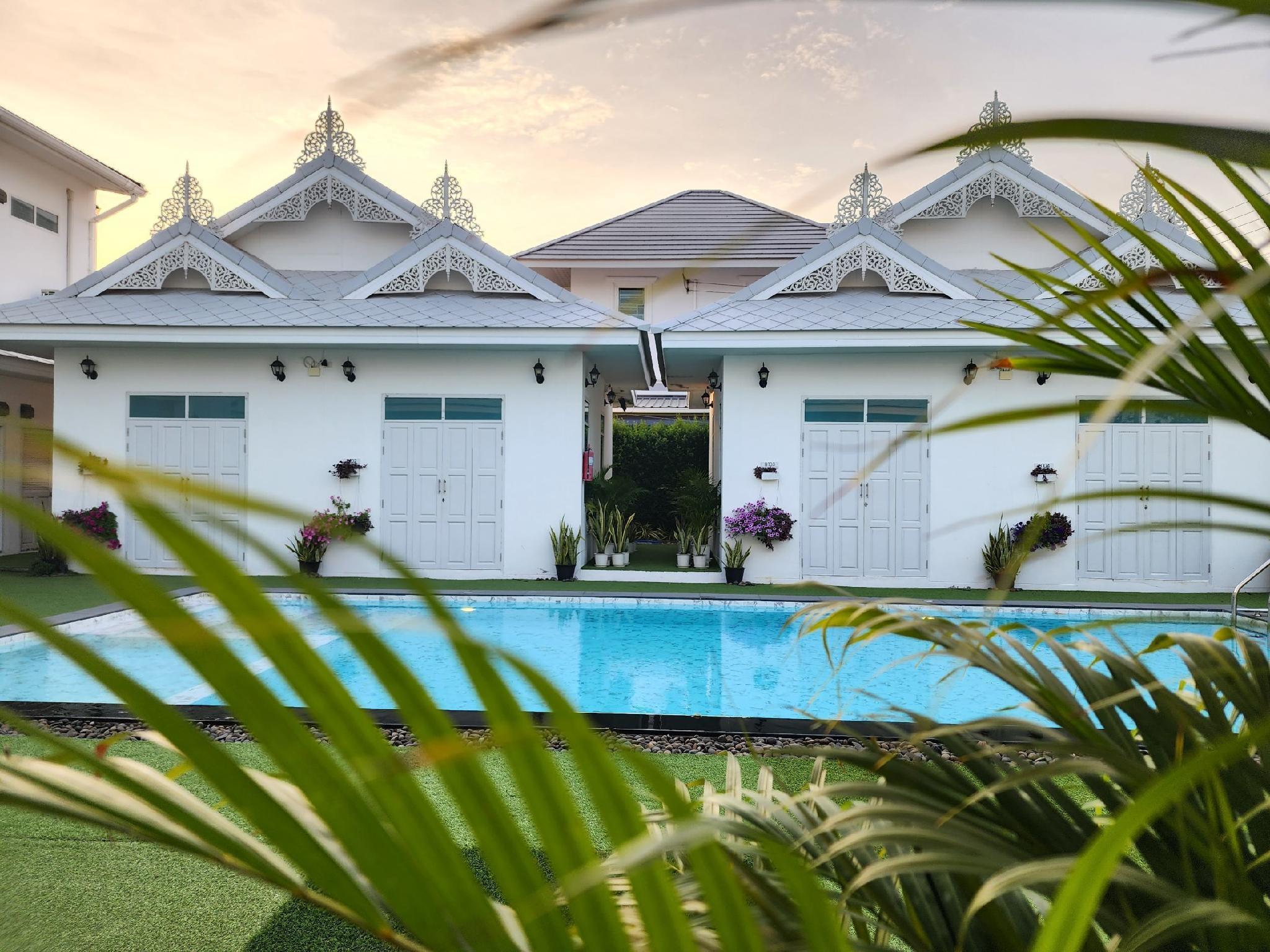 Bianco House Resort