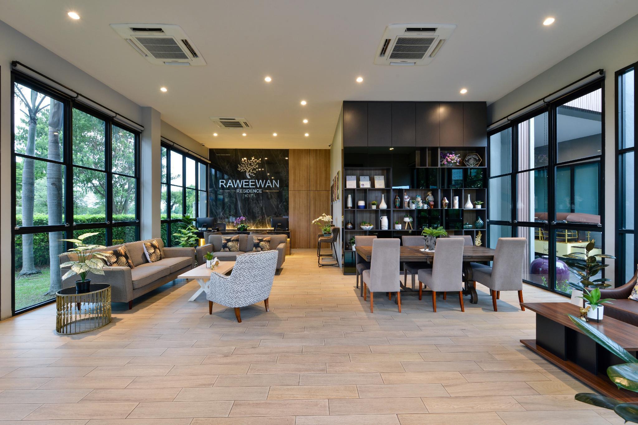 Raweewan Residence