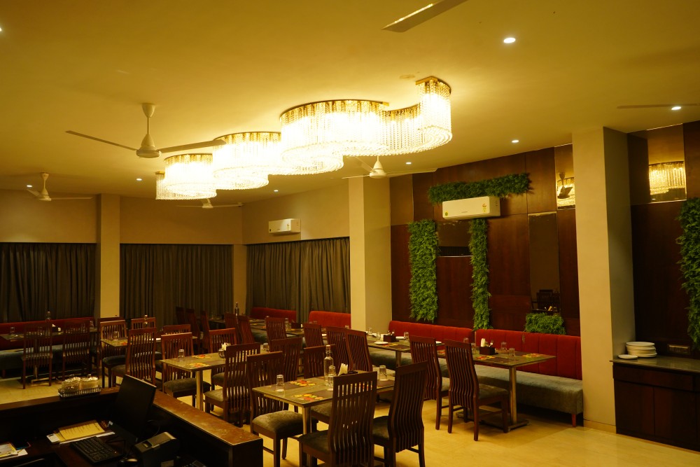 Alaukik Hotel