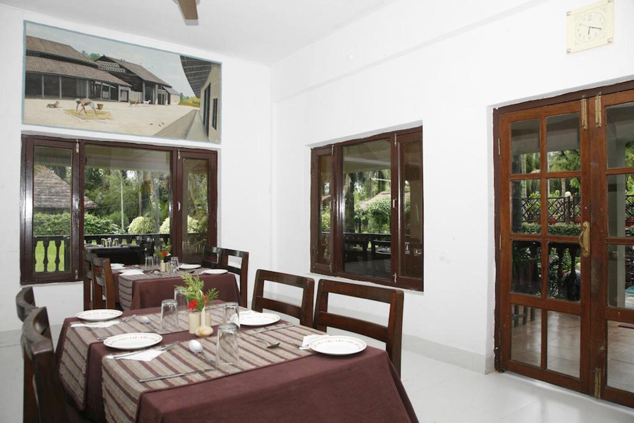 Chitwan Paradise Hotel