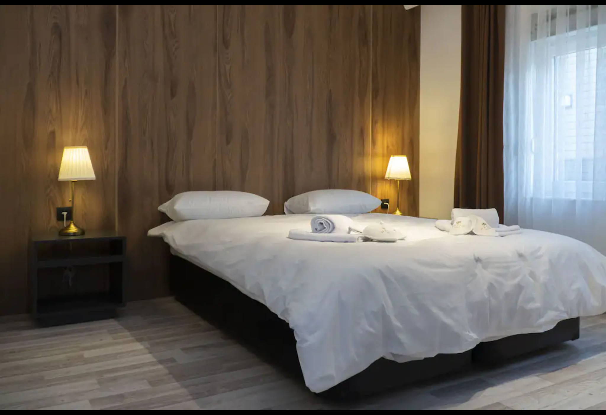 Suite, premium