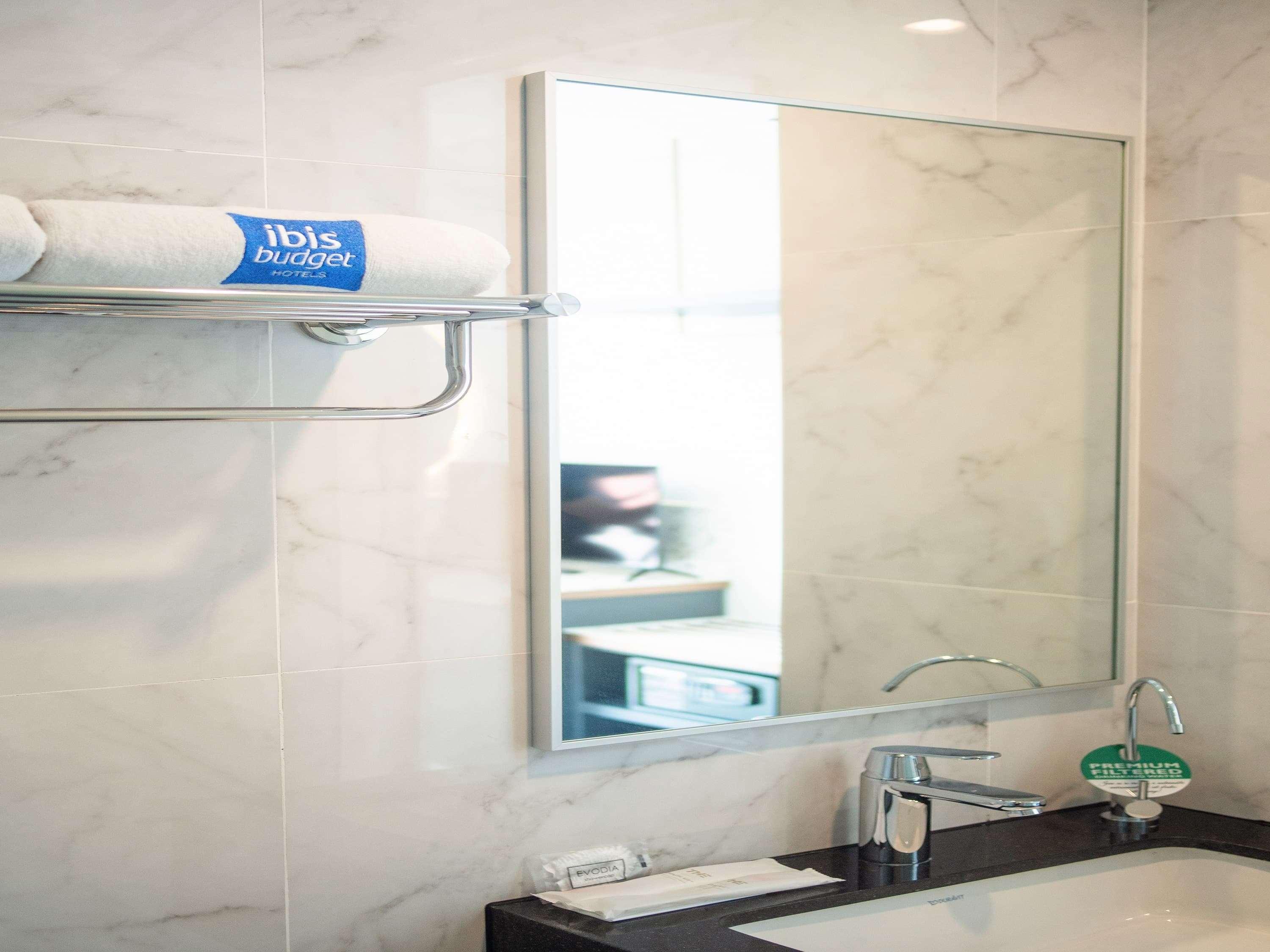 ibis budget Singapore Gold