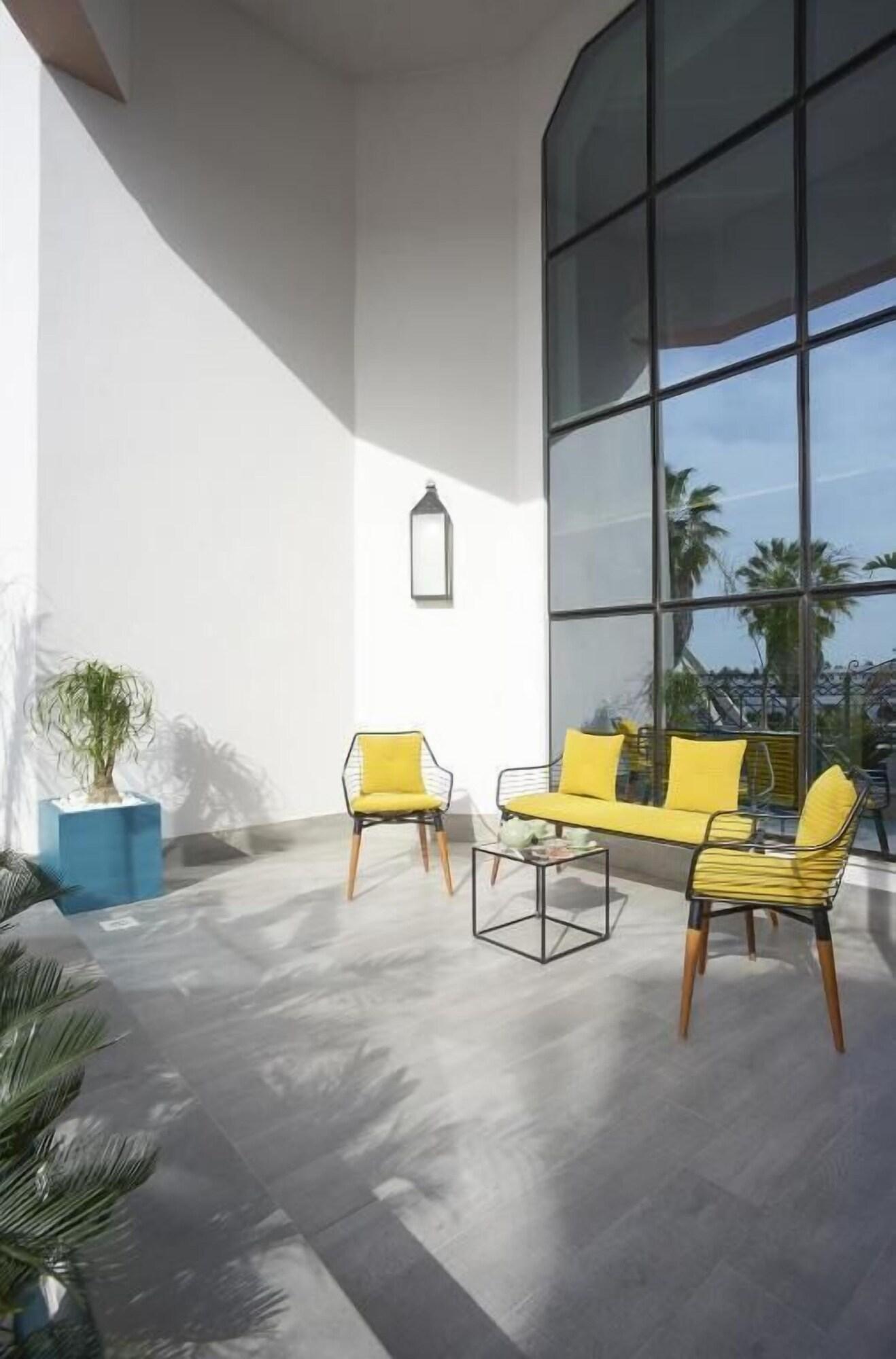 Maia Hotel Suites