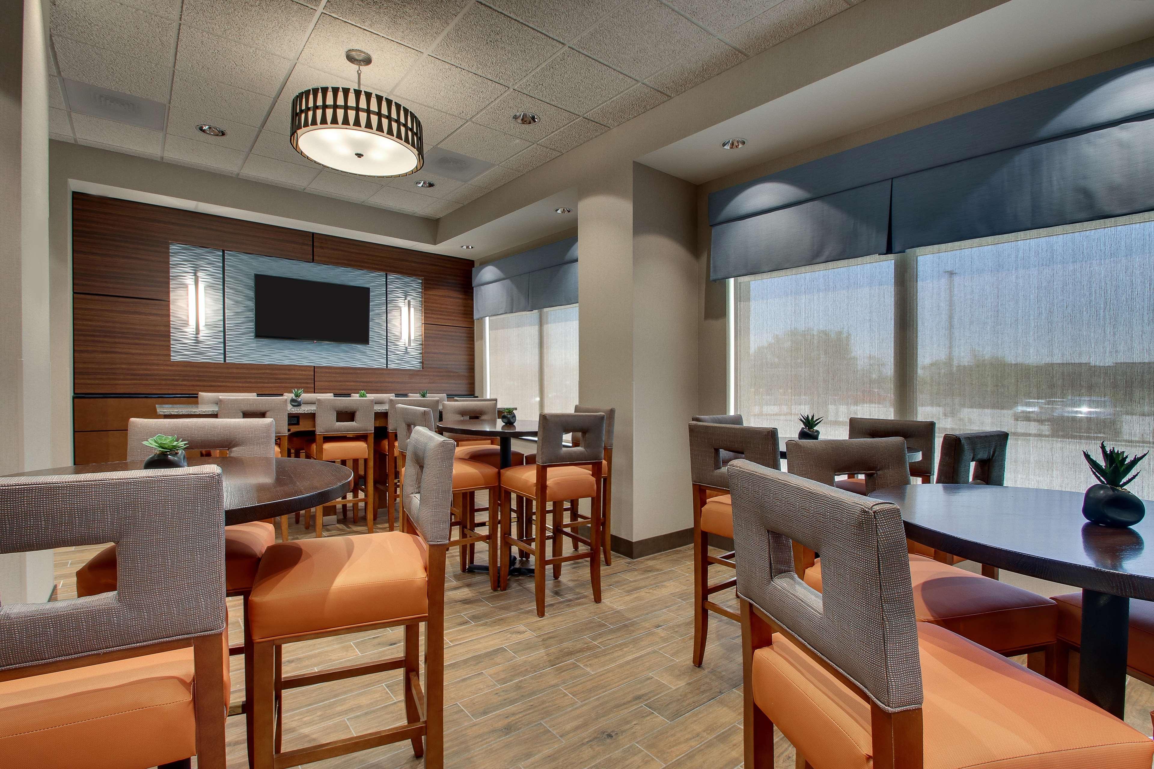 Drury Inn & Suites Iowa City Coralville