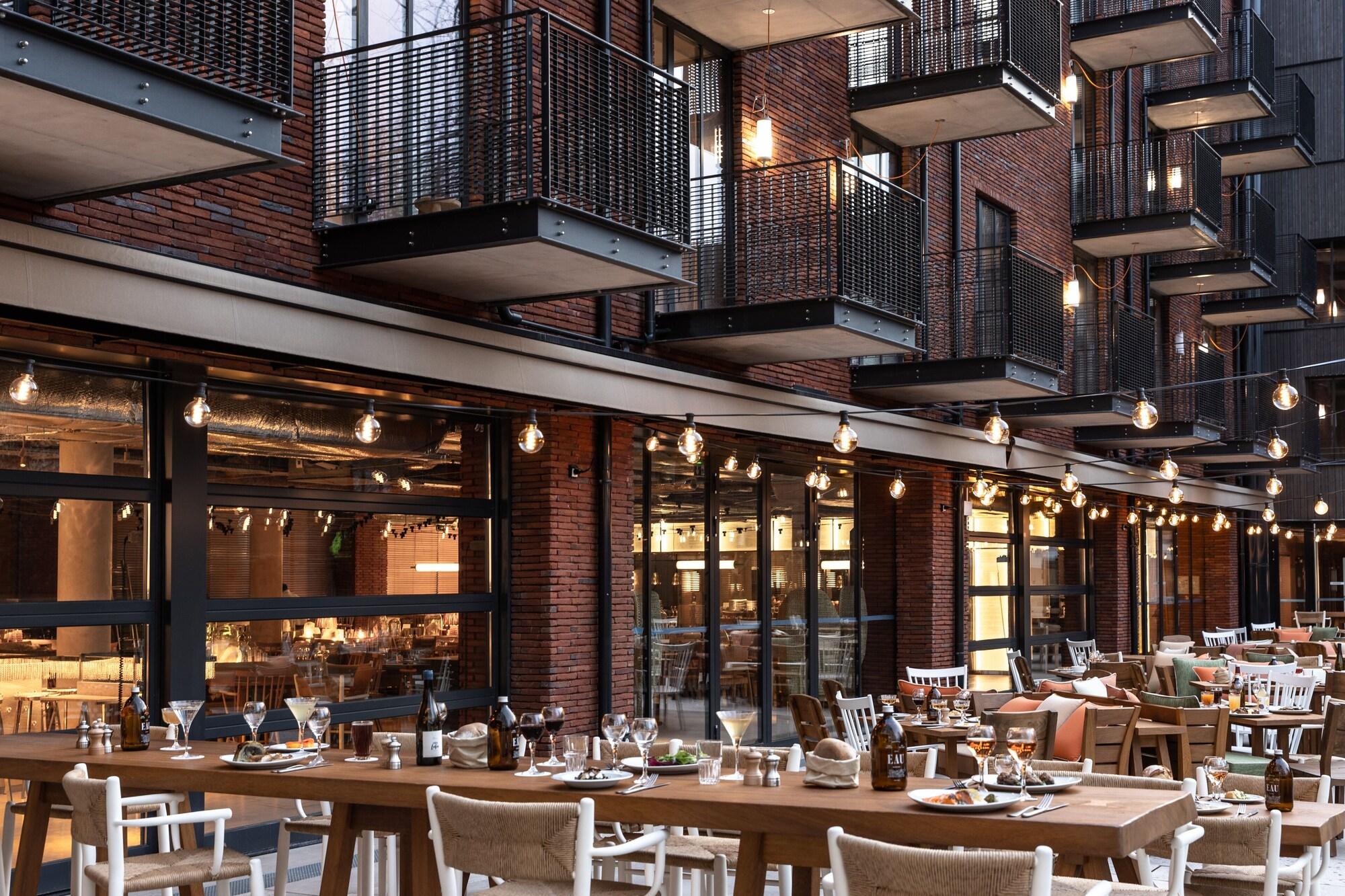 Mob House - фото