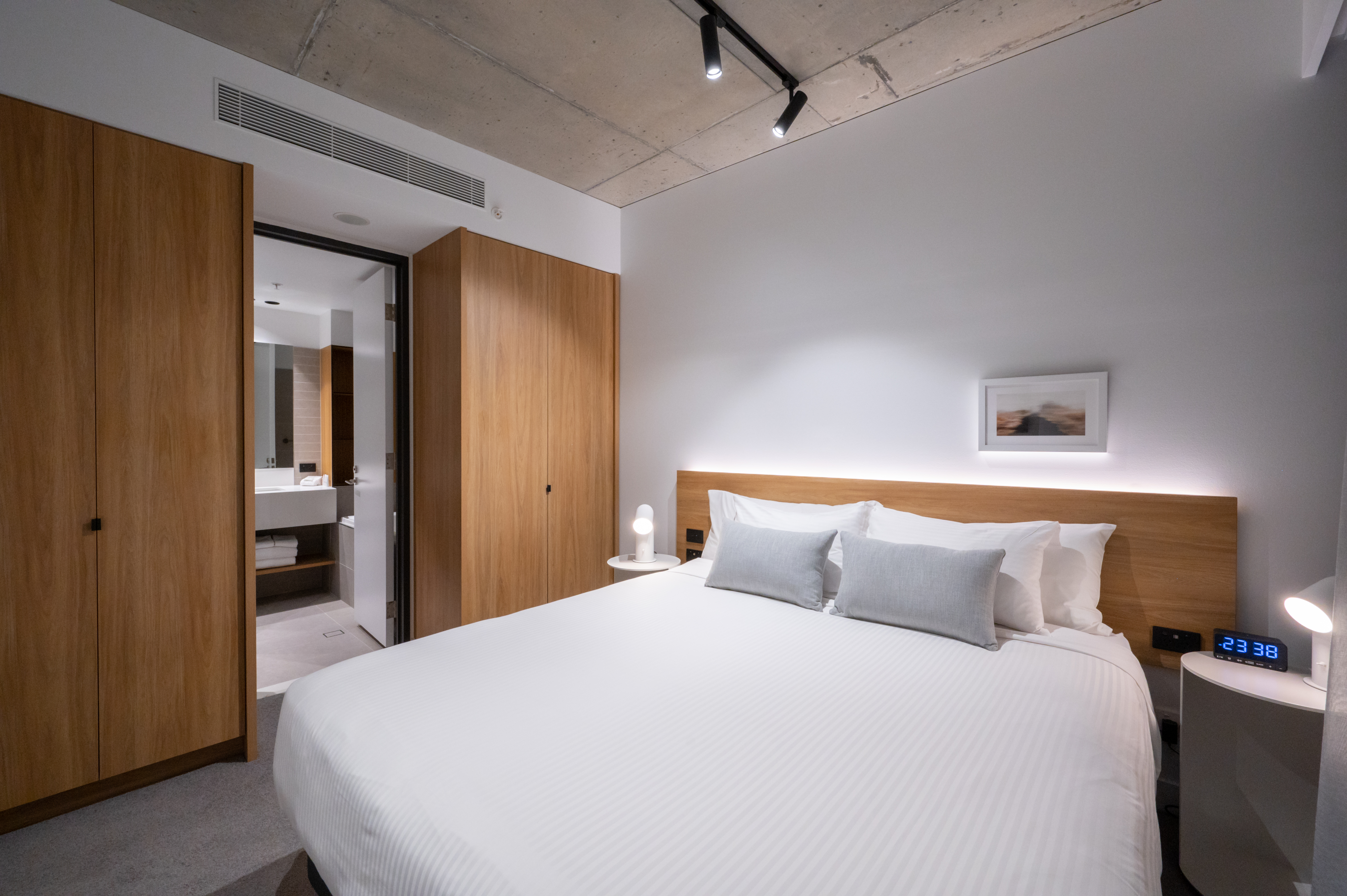 Nesuto Docklands Apartment Hotel