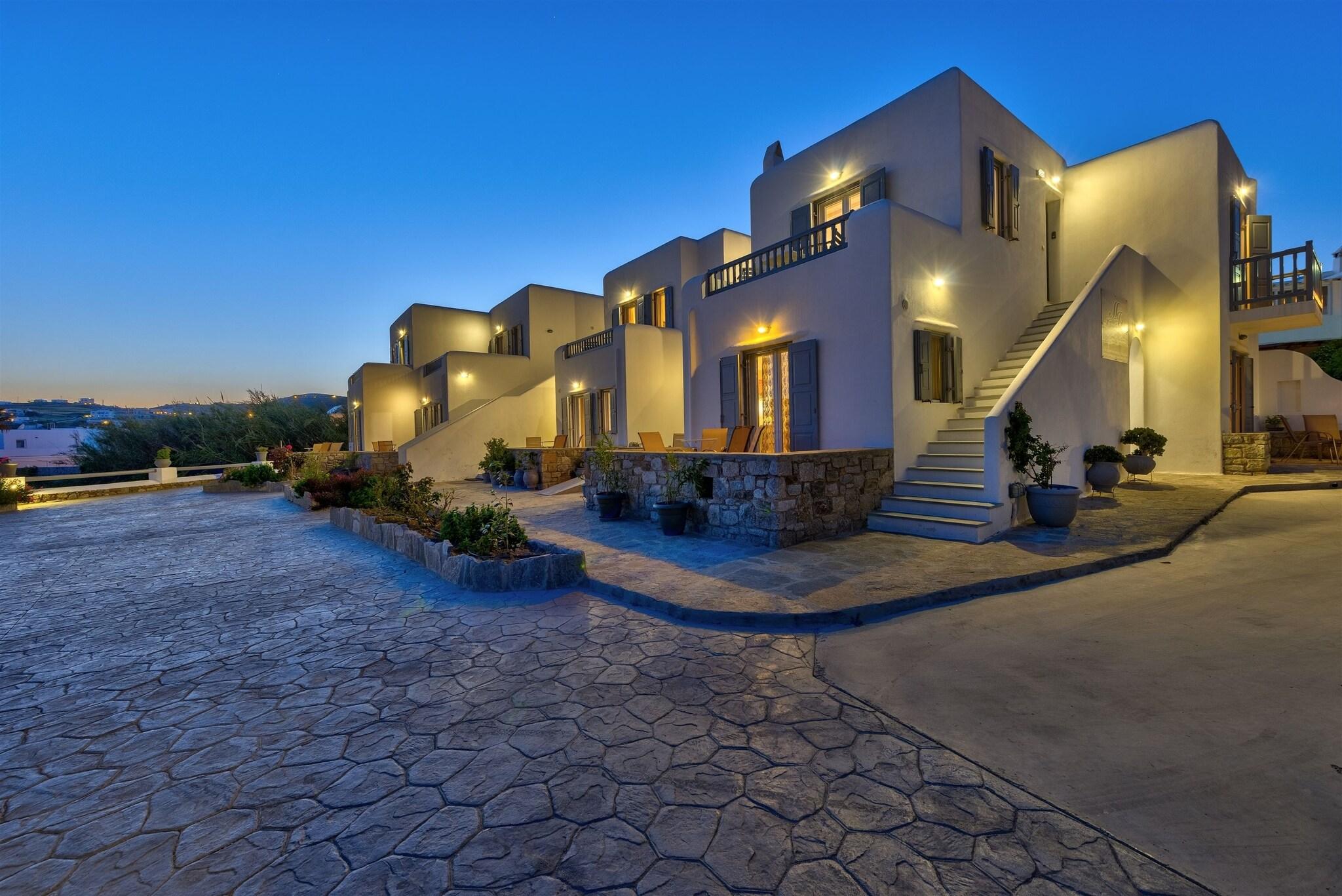 Jewel Apartments