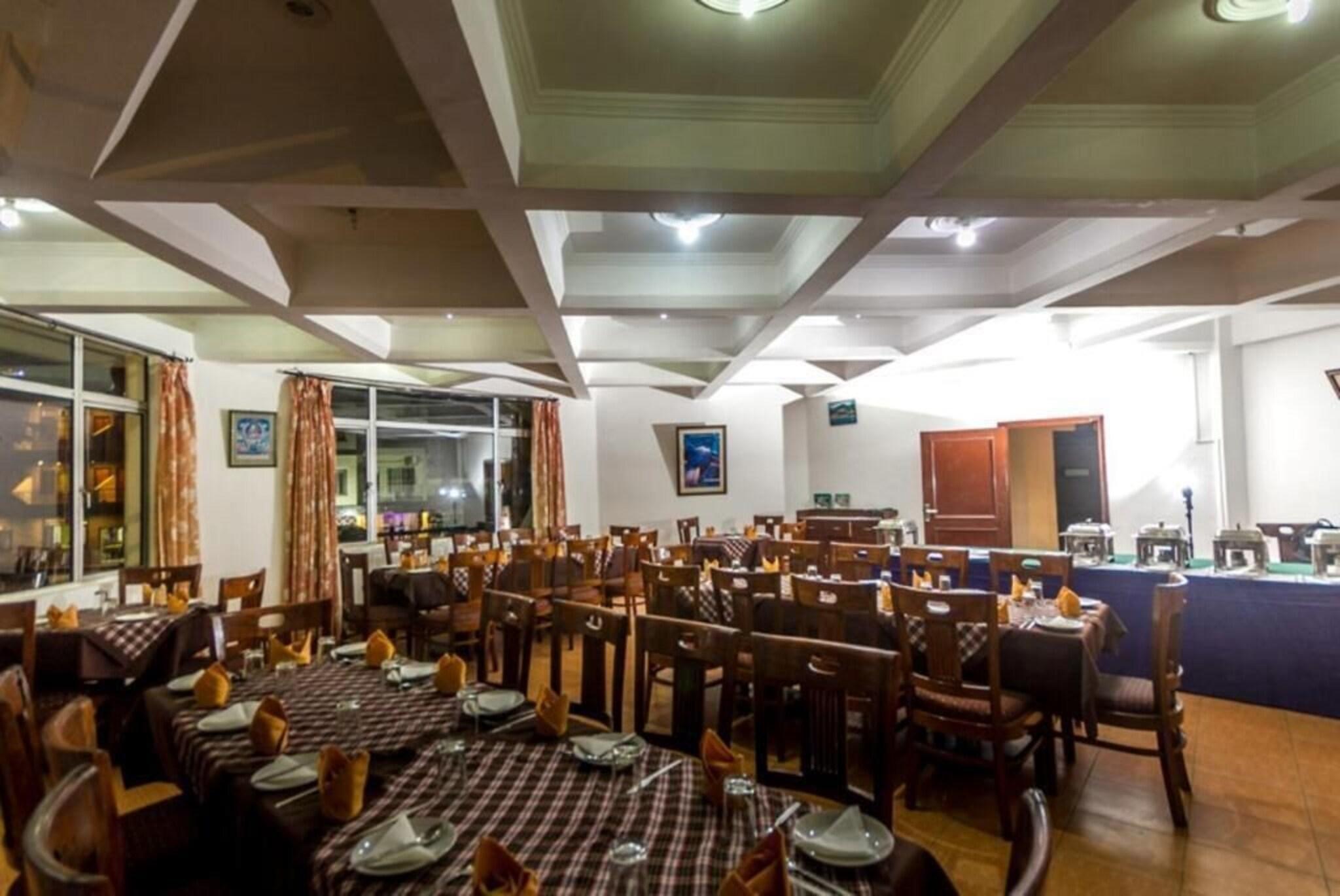 Anand Palace Hotel