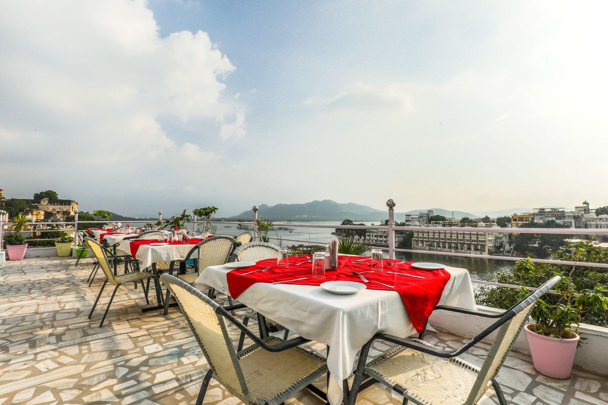 Hotel Pichola Haveli