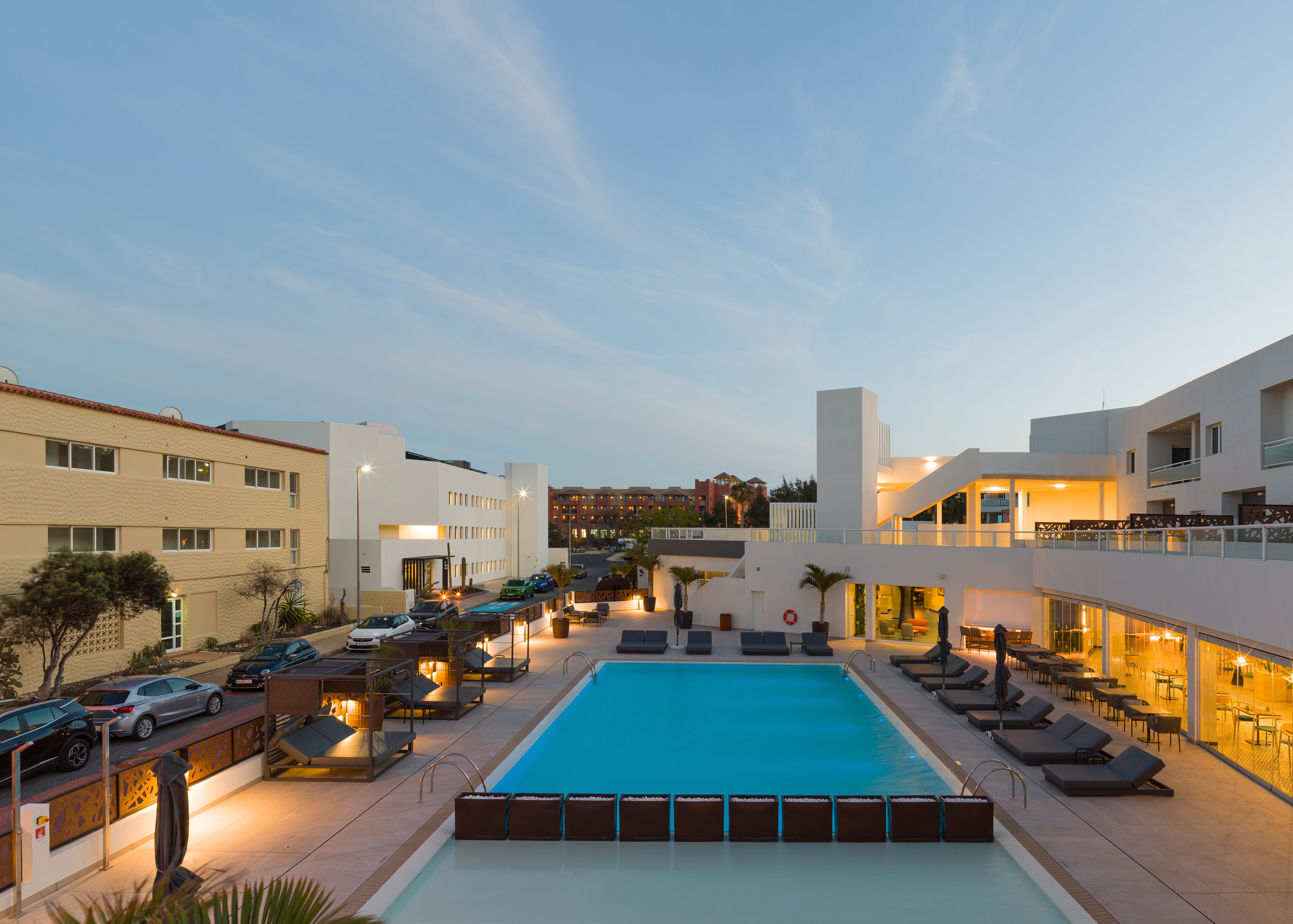 R2 Higos Beach Apartments