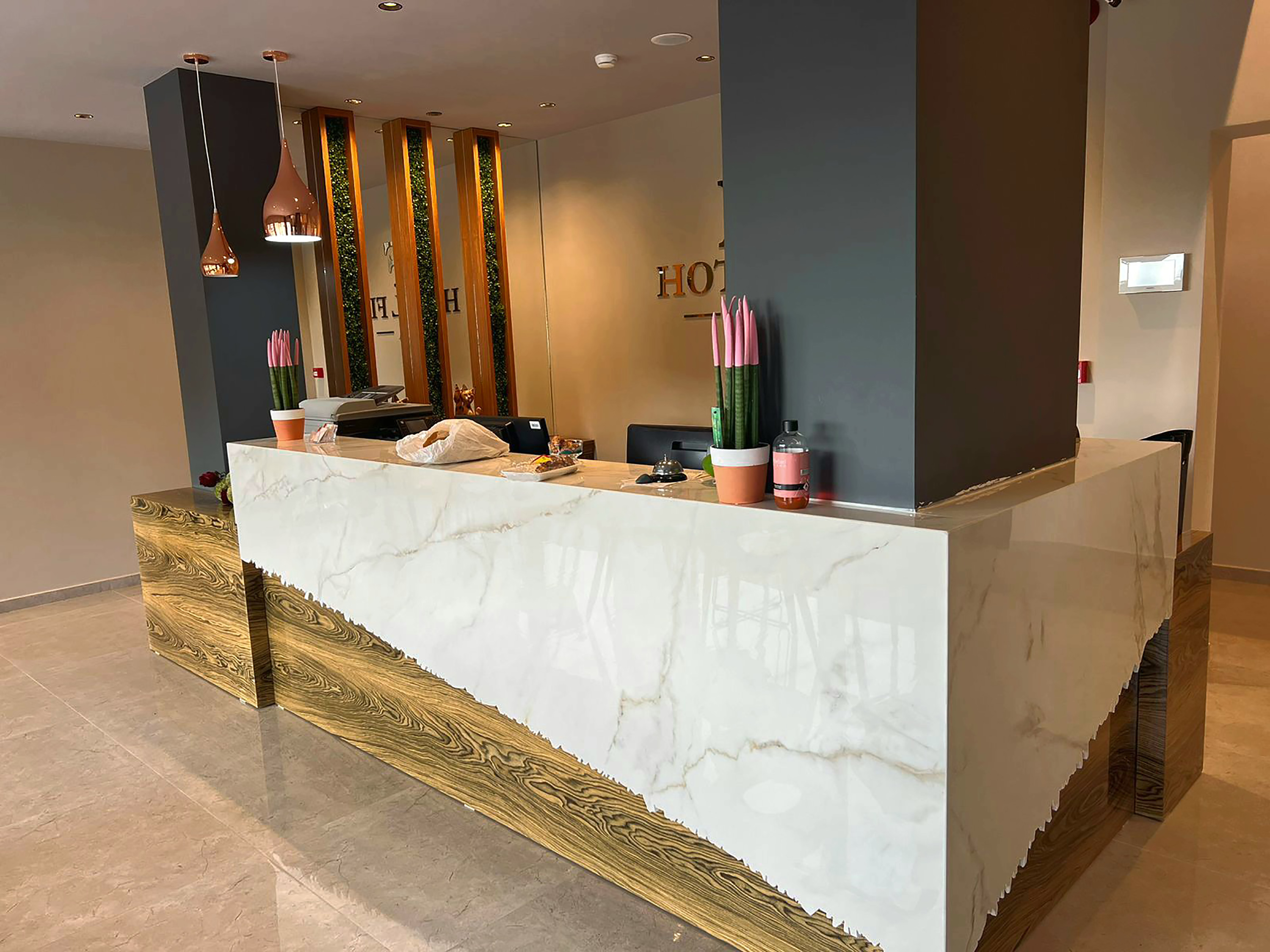 Olivia's Hill Resort - photo