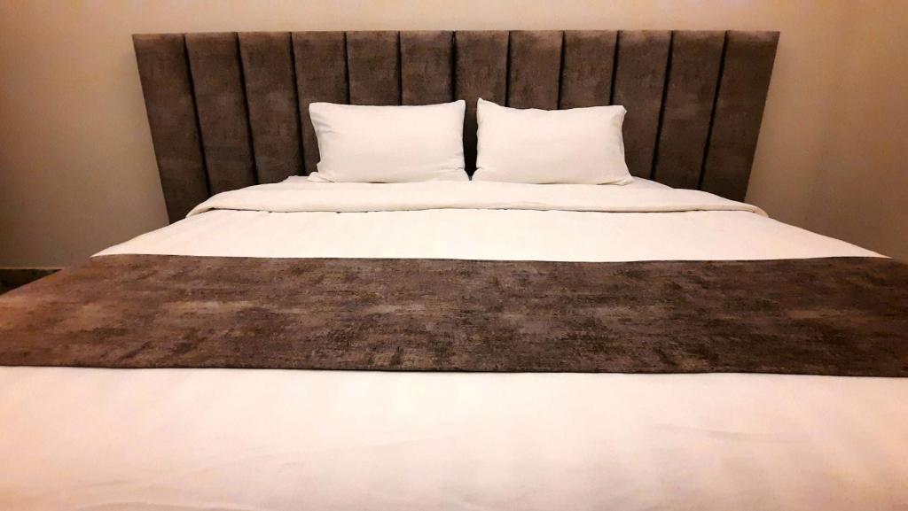 Golden Gewan Hotel