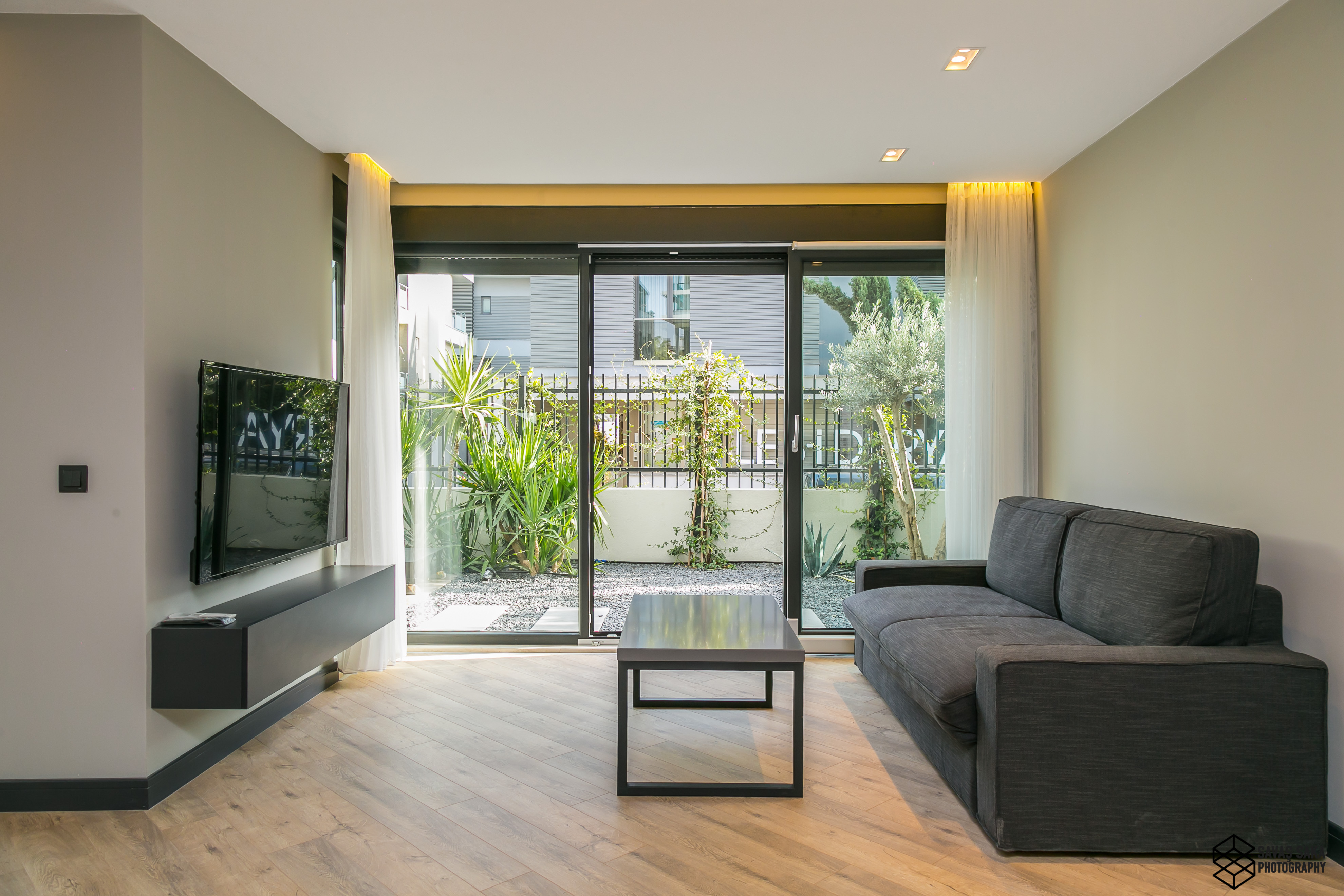 Z Suites Hotel