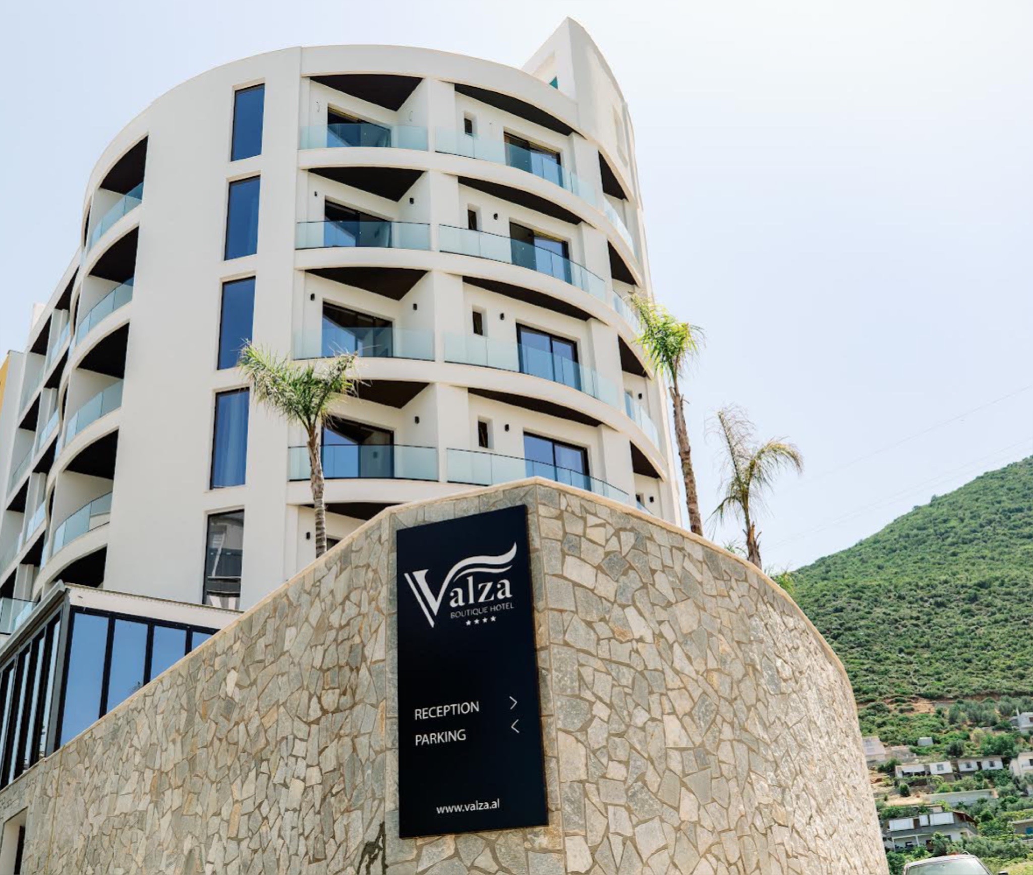 Valza Boutique Hotel - photo