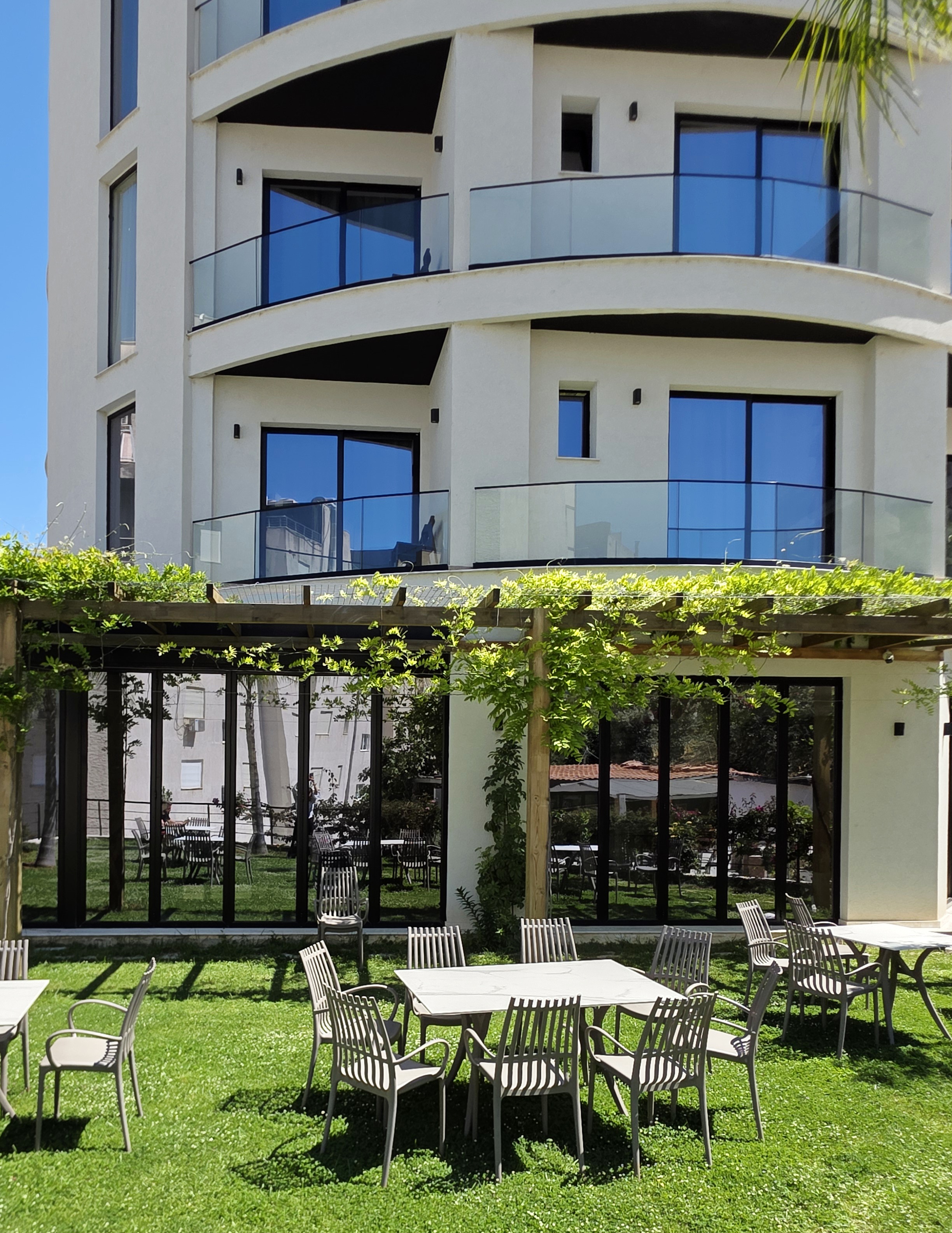 Valza Boutique Hotel - photo