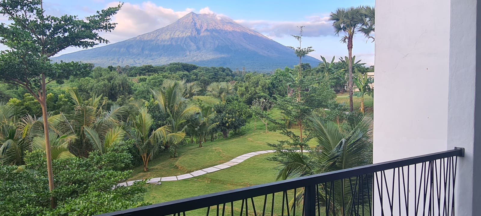 Palm Springs Bali Dive Resorts