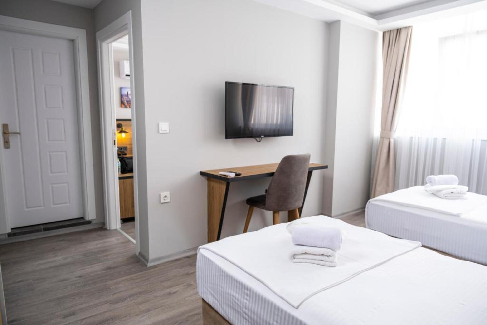 Comfort Center Suit Hotel