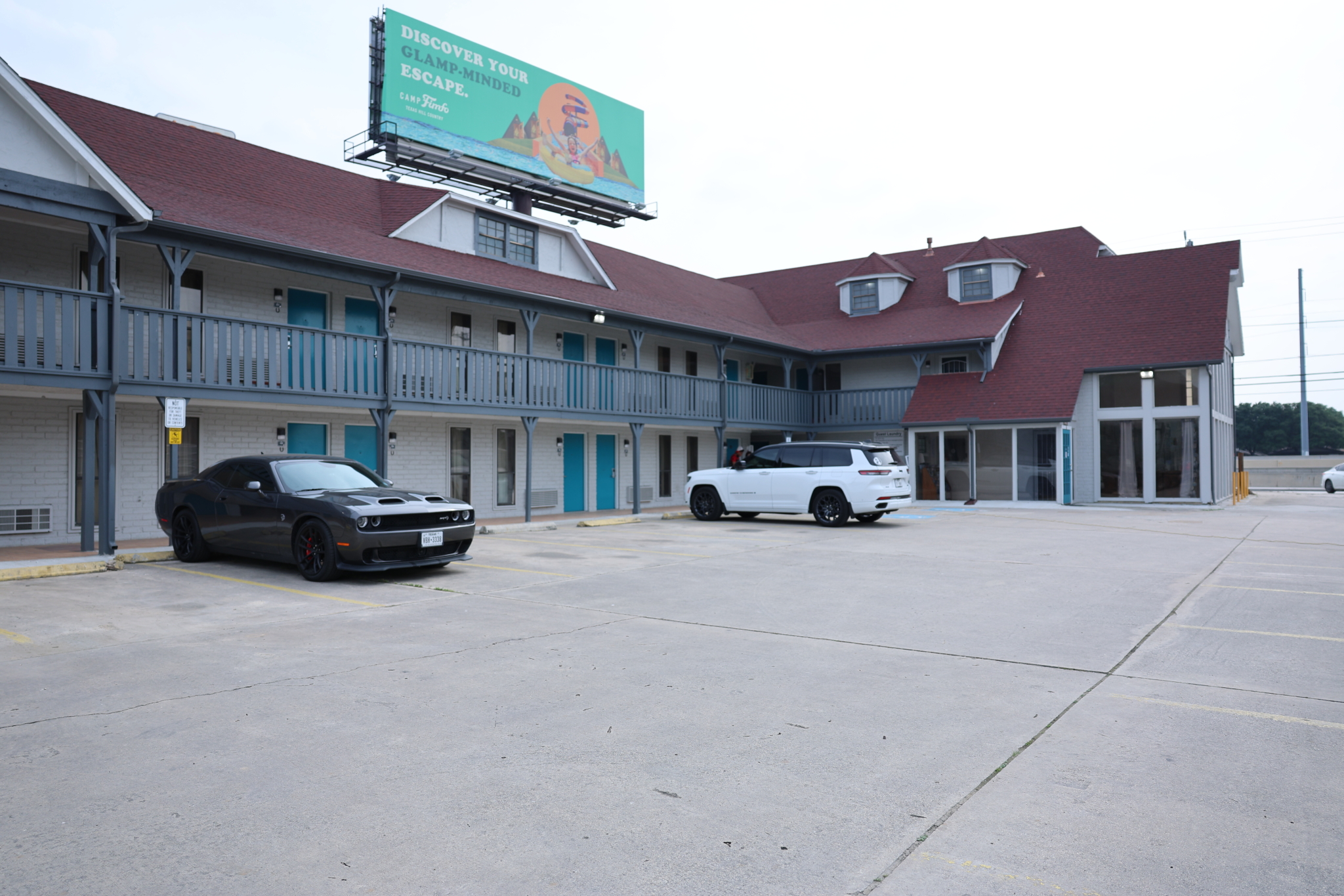 Rittiman Inn & Suites