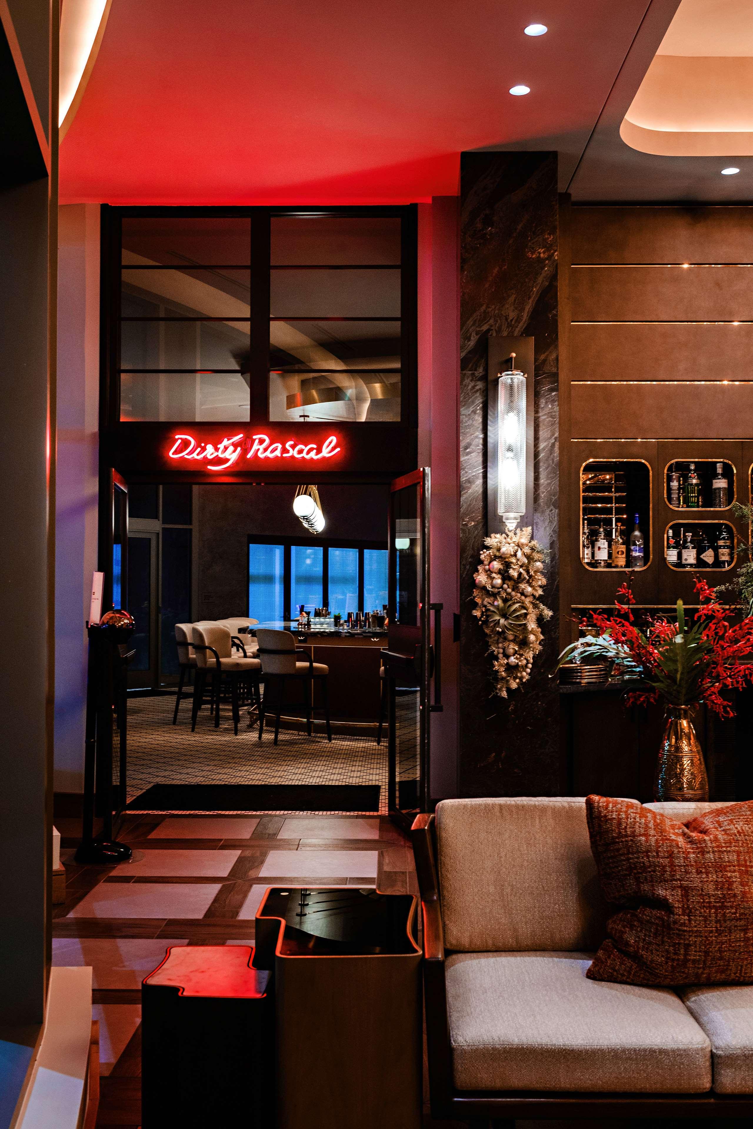 The Tess, Autograph Collection by null