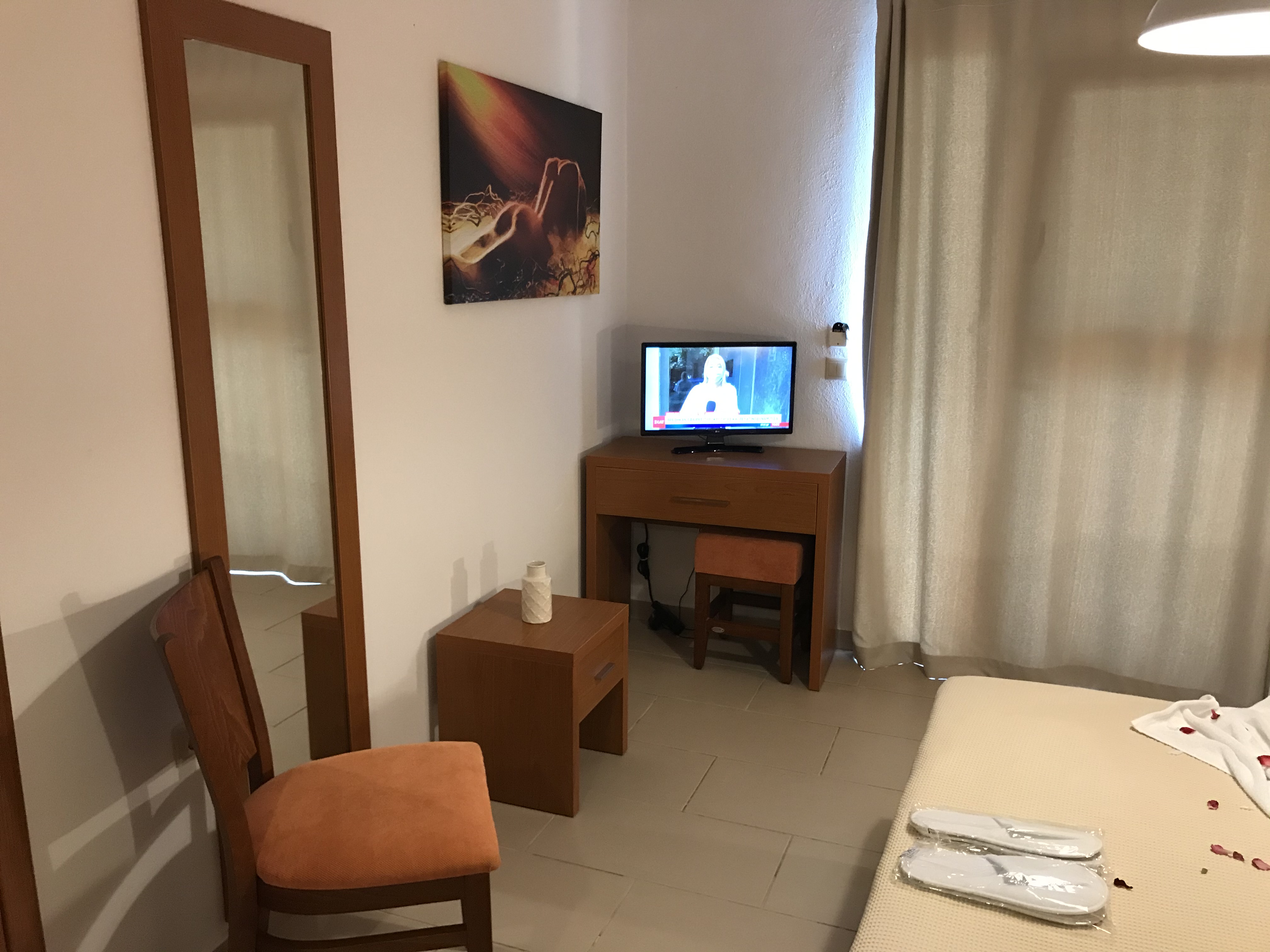 Koumaros Aparthotel