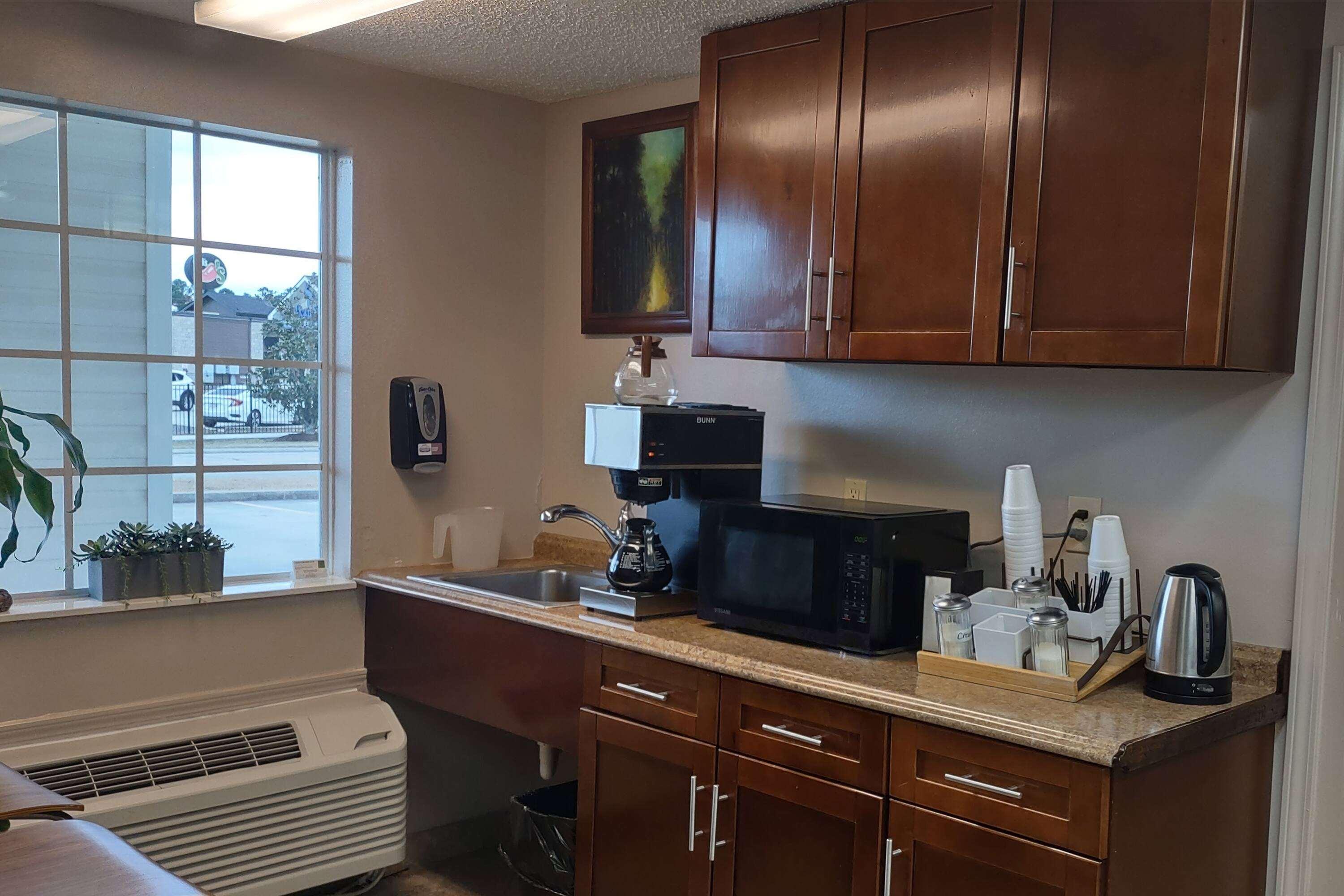 Carom Inn A Travelodge By Wyndham Denham Springs